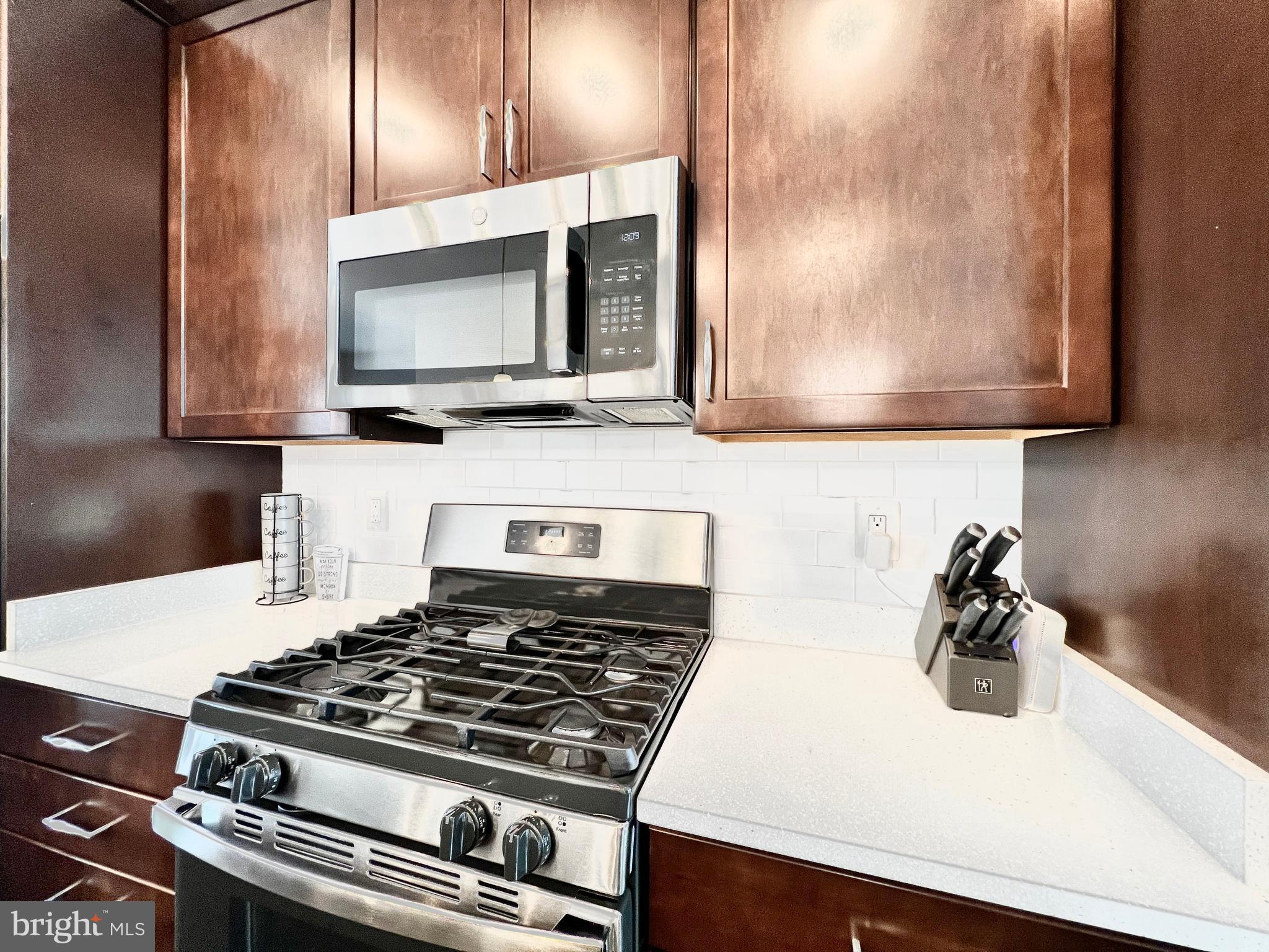 BRICK YARD STATION - Residential