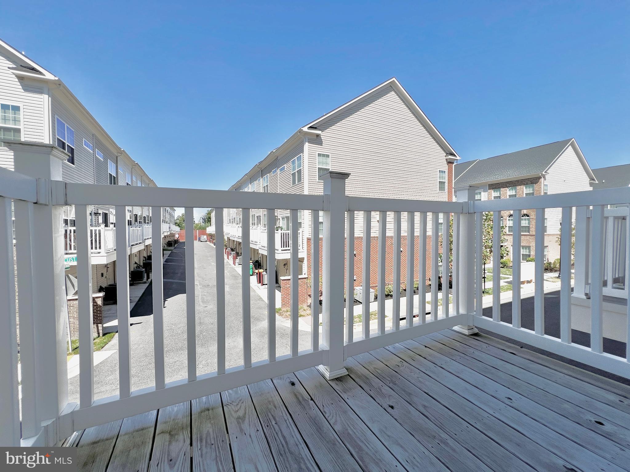 BRICK YARD STATION - Residential