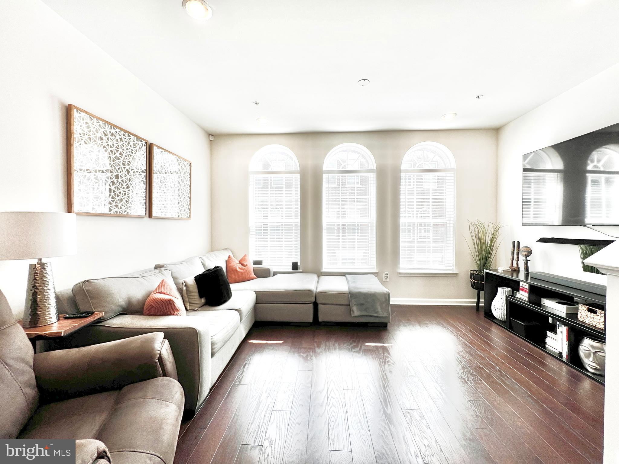 BRICK YARD STATION - Residential