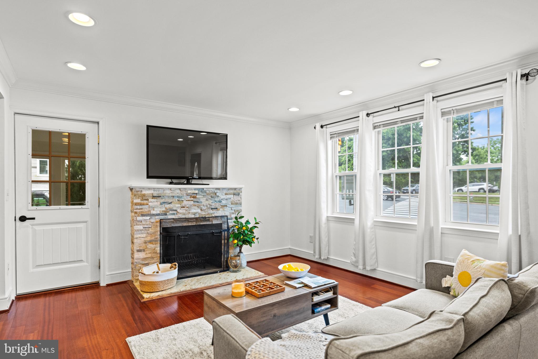 GREENWAY DOWNS - Residential Lease