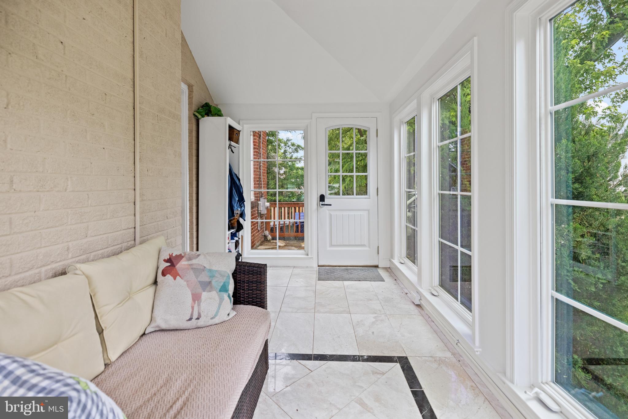 GREENWAY DOWNS - Residential Lease