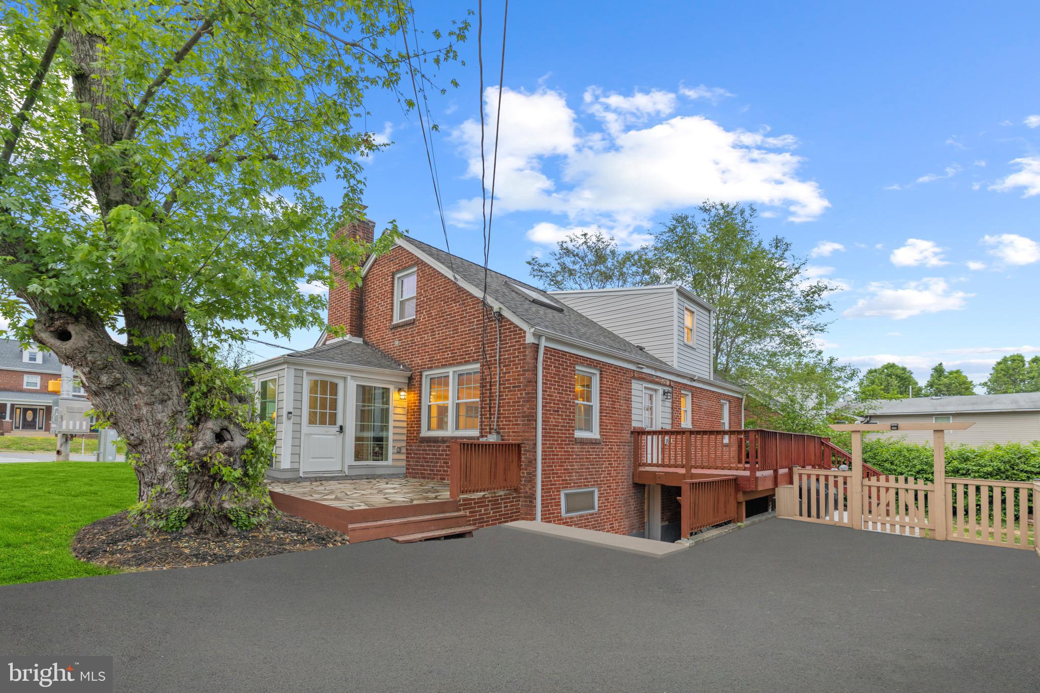 GREENWAY DOWNS - Residential Lease