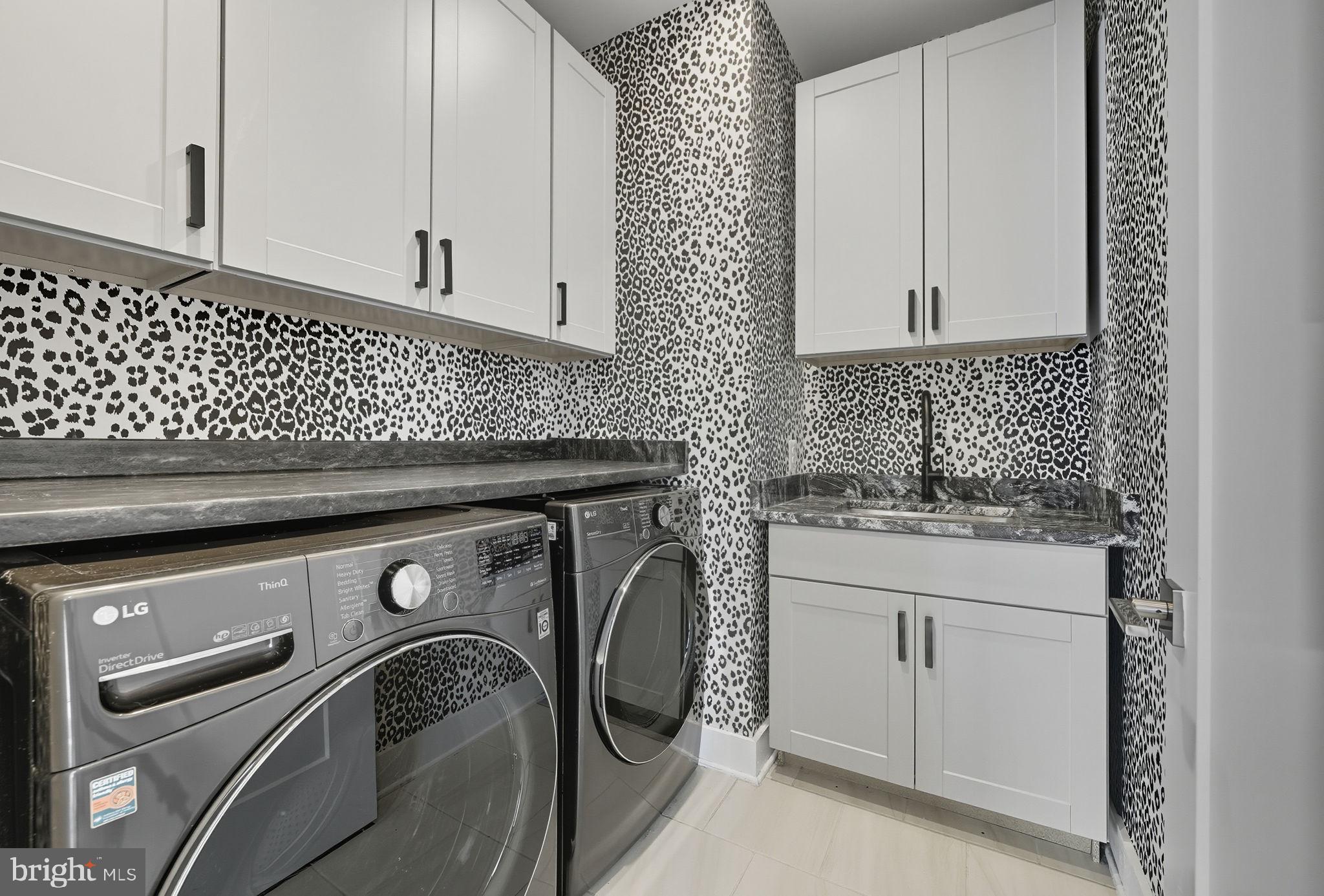 POTOMAC OUTSIDE - Residential