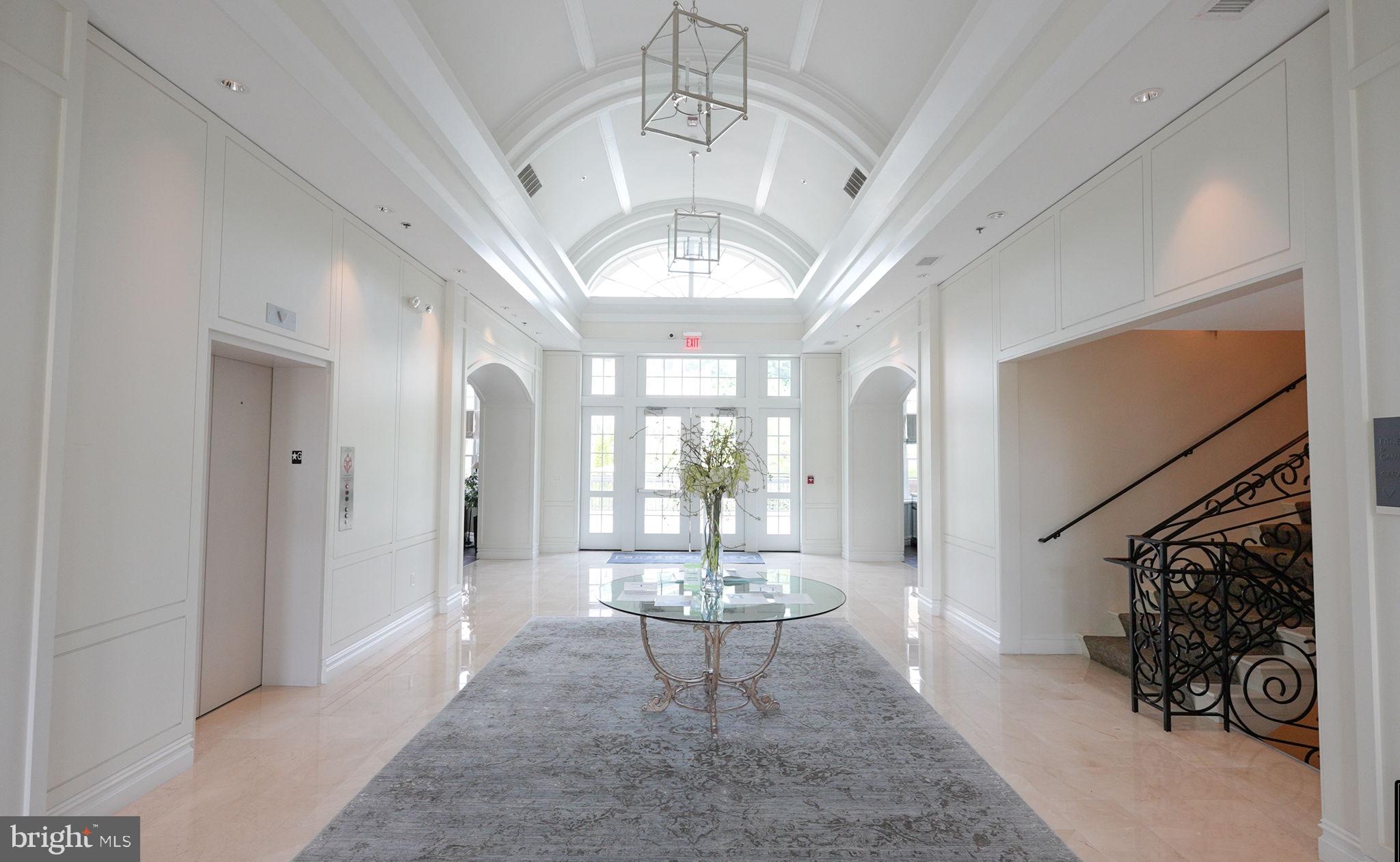 POTOMAC OUTSIDE - Residential