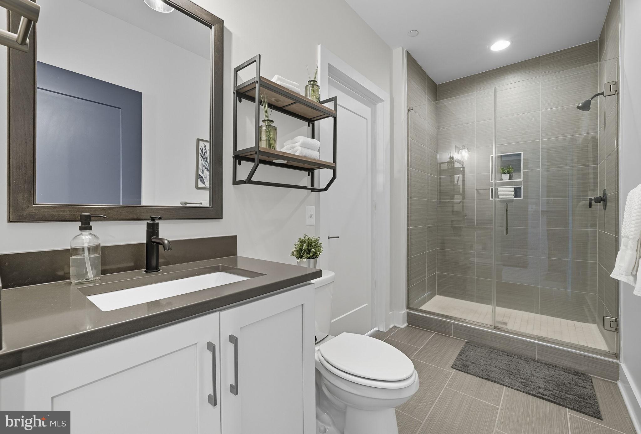 POTOMAC OUTSIDE - Residential