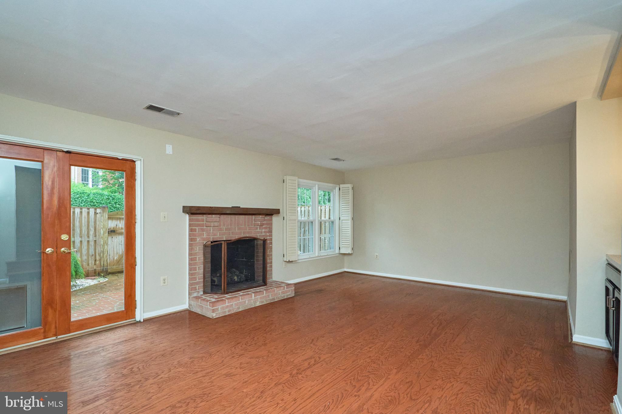 MANCHESTER SQUARE - Residential
