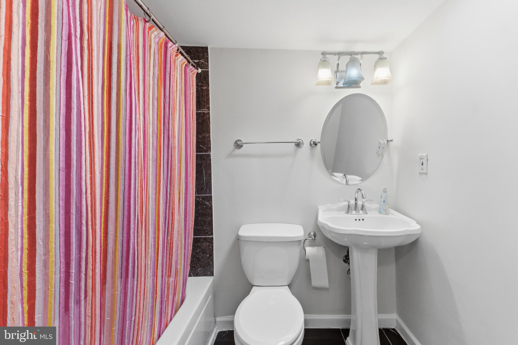 VARSITY PARK - Residential