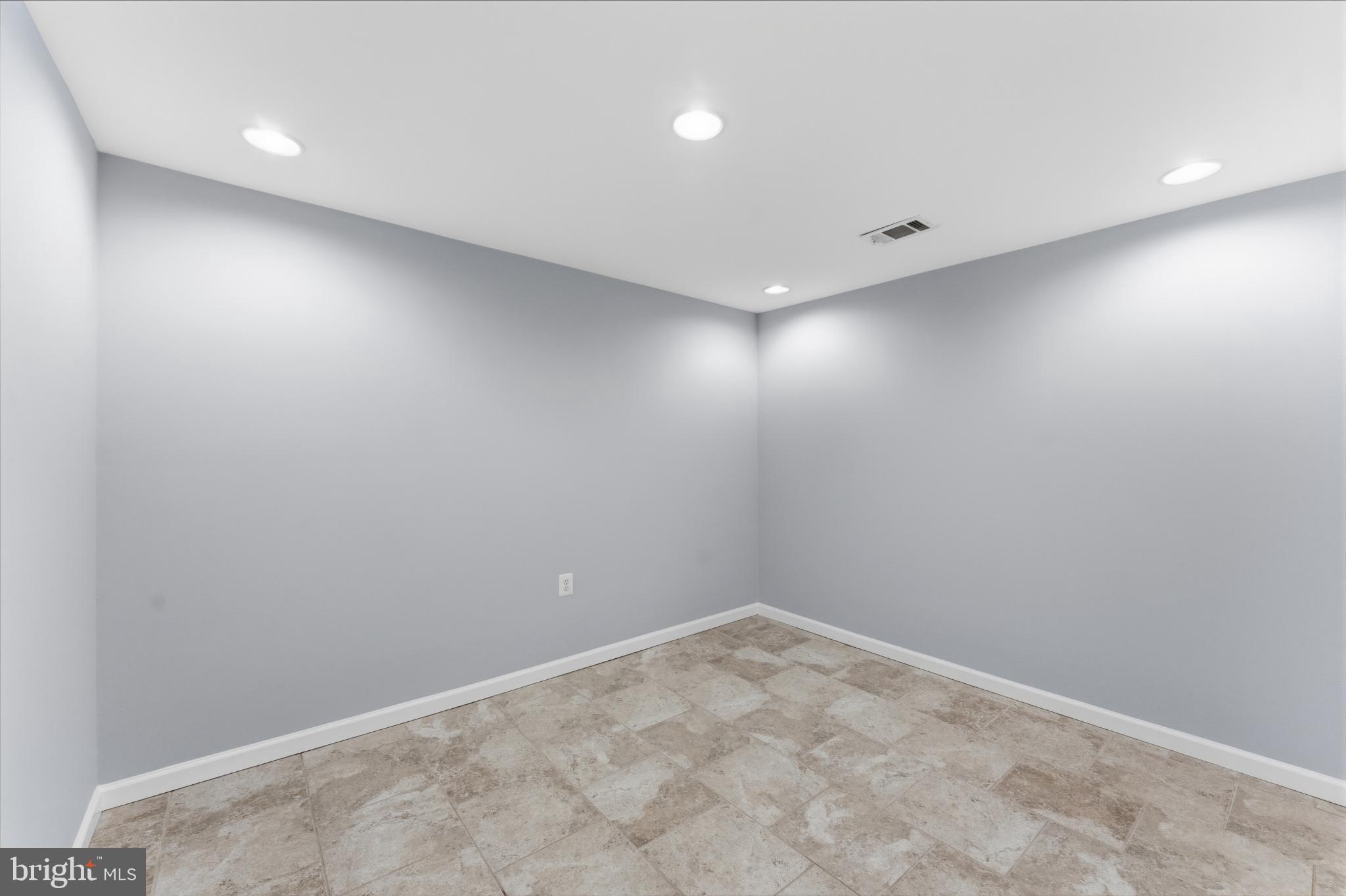 VARSITY PARK - Residential