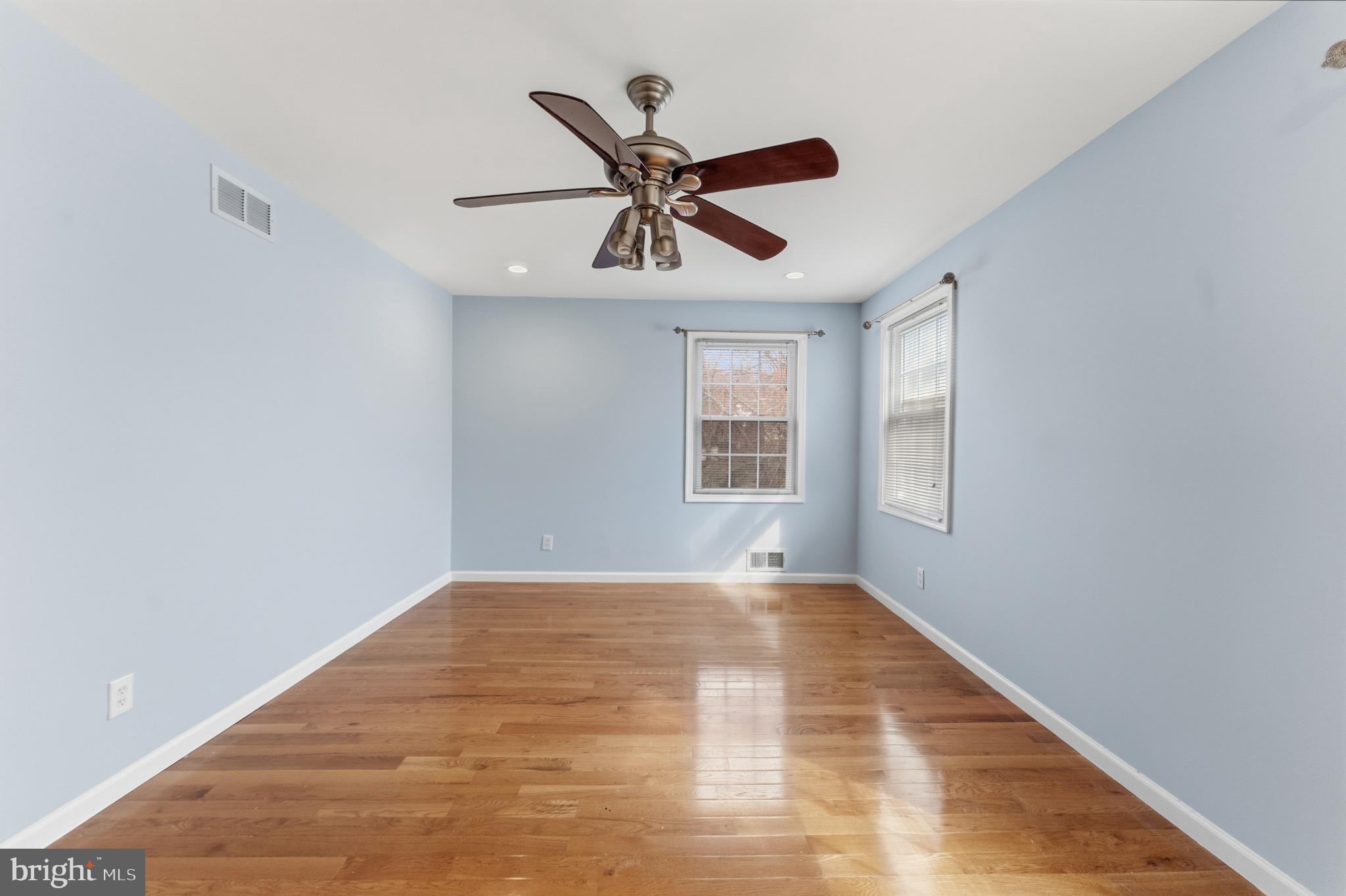 VARSITY PARK - Residential