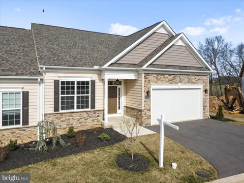 12922 Hawkins Circle, Hagerstown, MD MLS: MDWA2027576