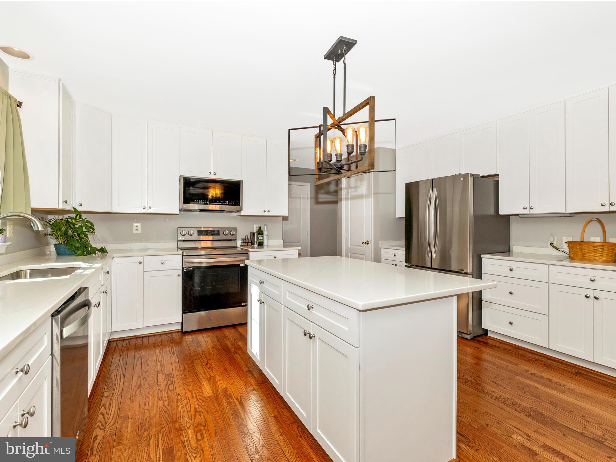 SAMHILL ESTATES - Residential