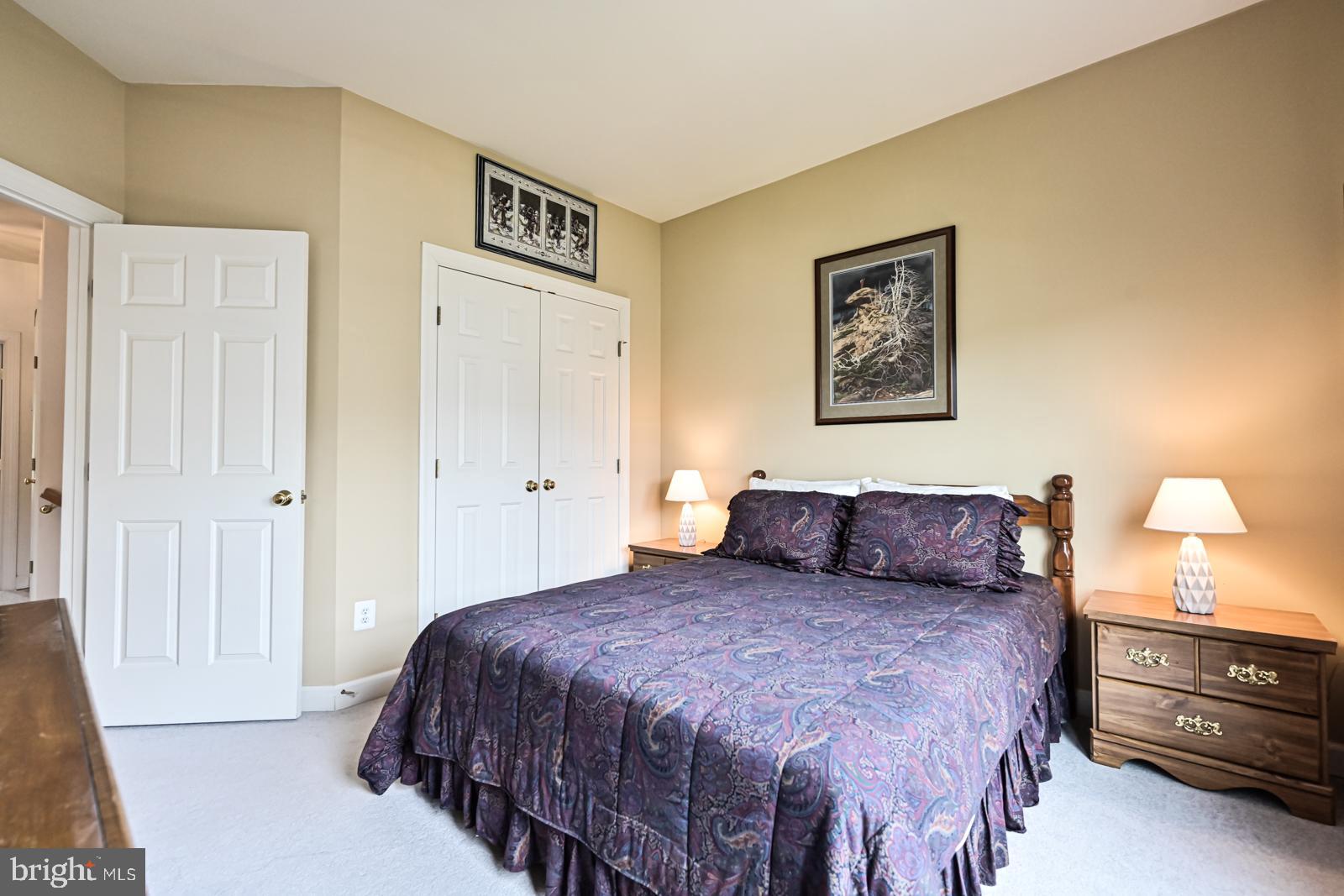 OLD TOWN GREENS - Residential