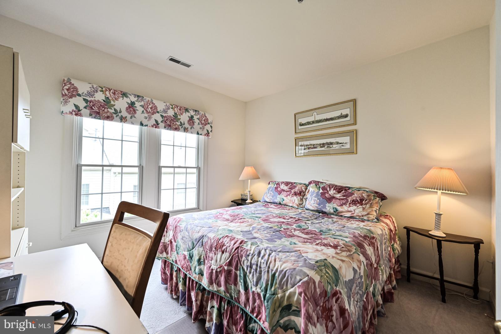 OLD TOWN GREENS - Residential