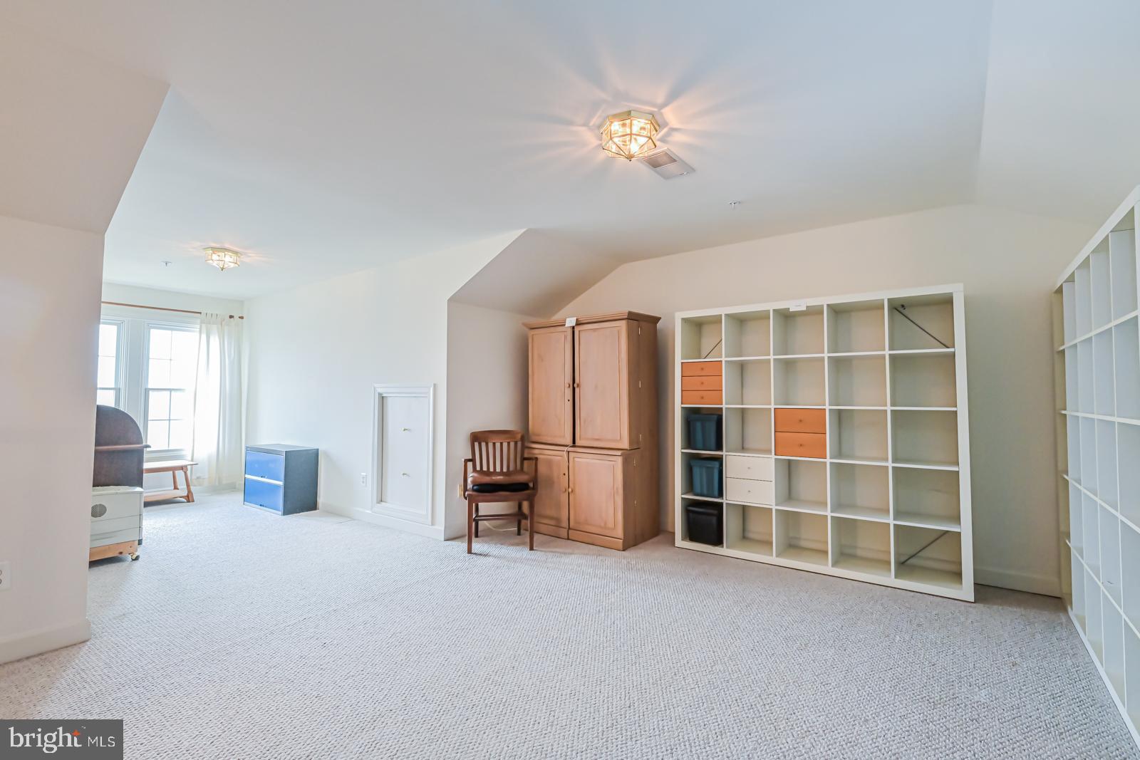 OLD TOWN GREENS - Residential