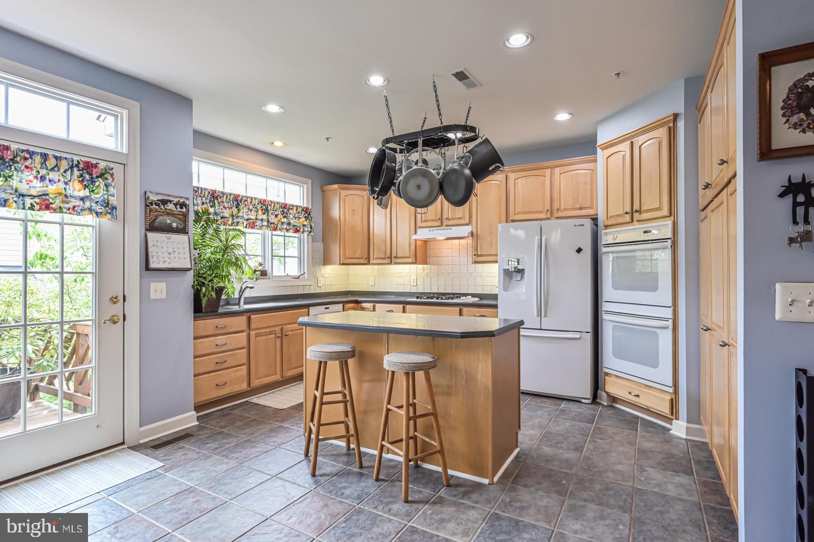 OLD TOWN GREENS - Residential