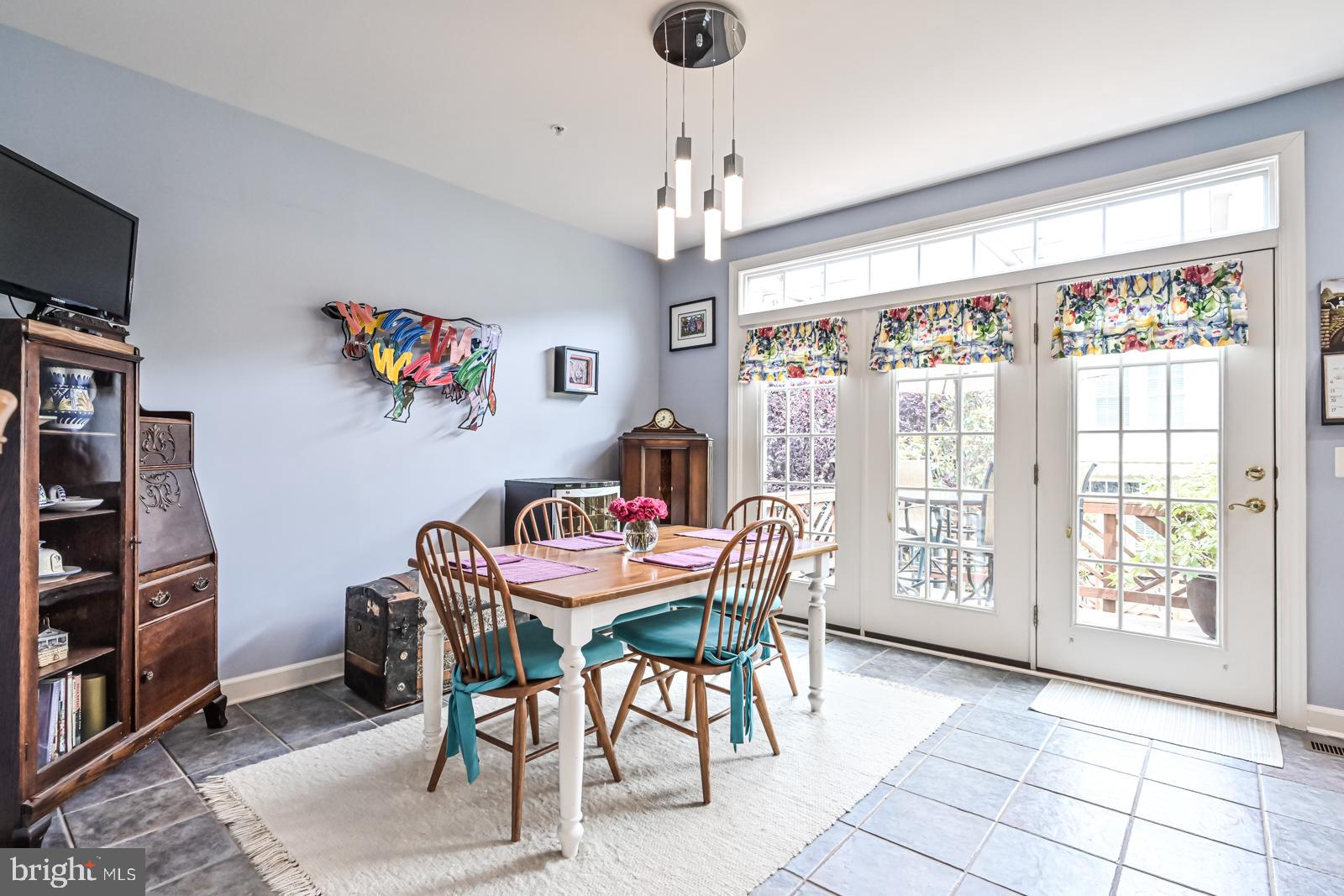 OLD TOWN GREENS - Residential