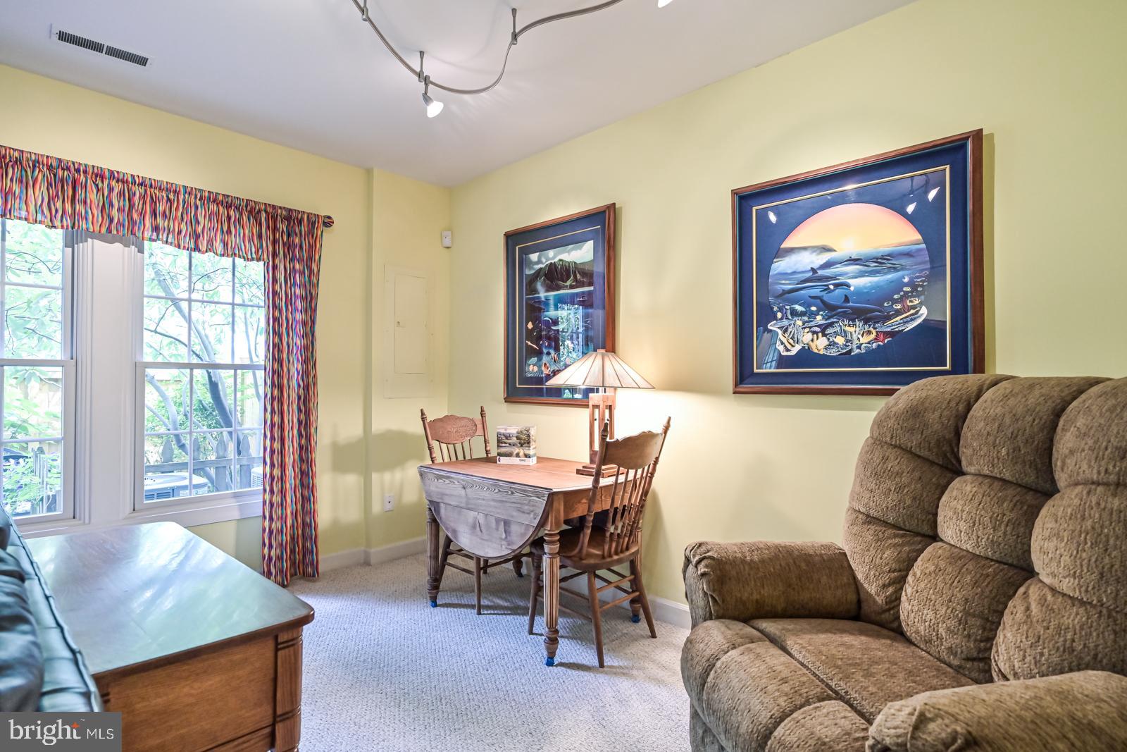 OLD TOWN GREENS - Residential