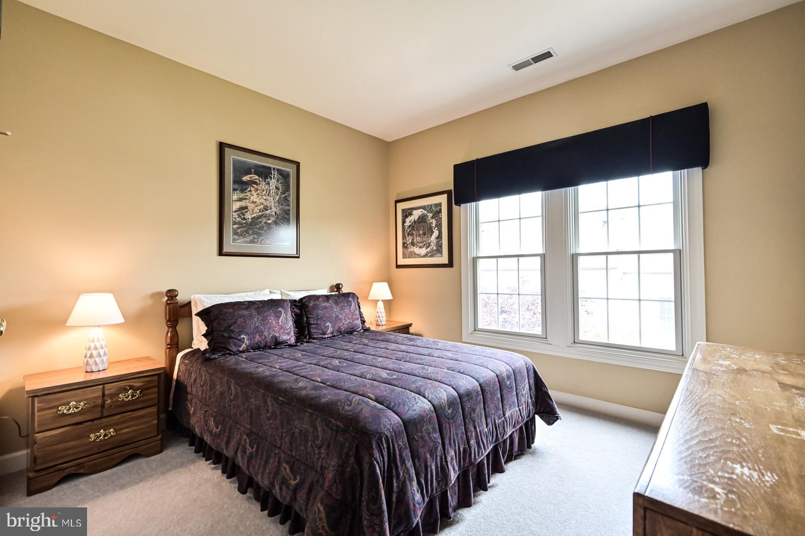 OLD TOWN GREENS - Residential