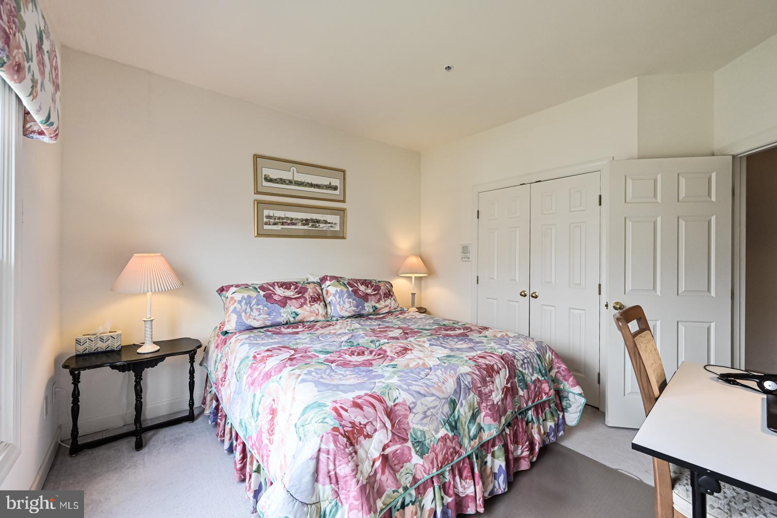 OLD TOWN GREENS - Residential