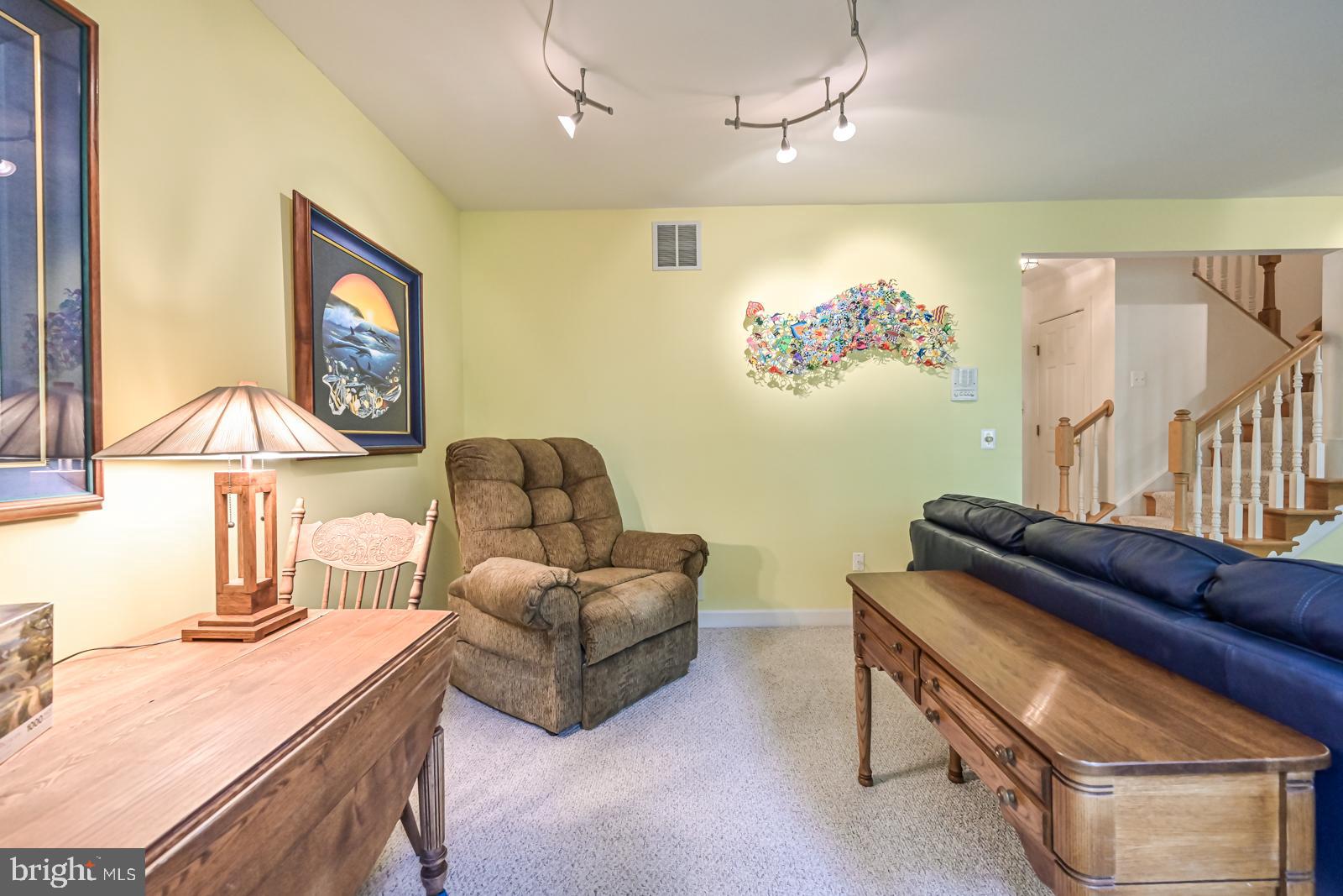 OLD TOWN GREENS - Residential