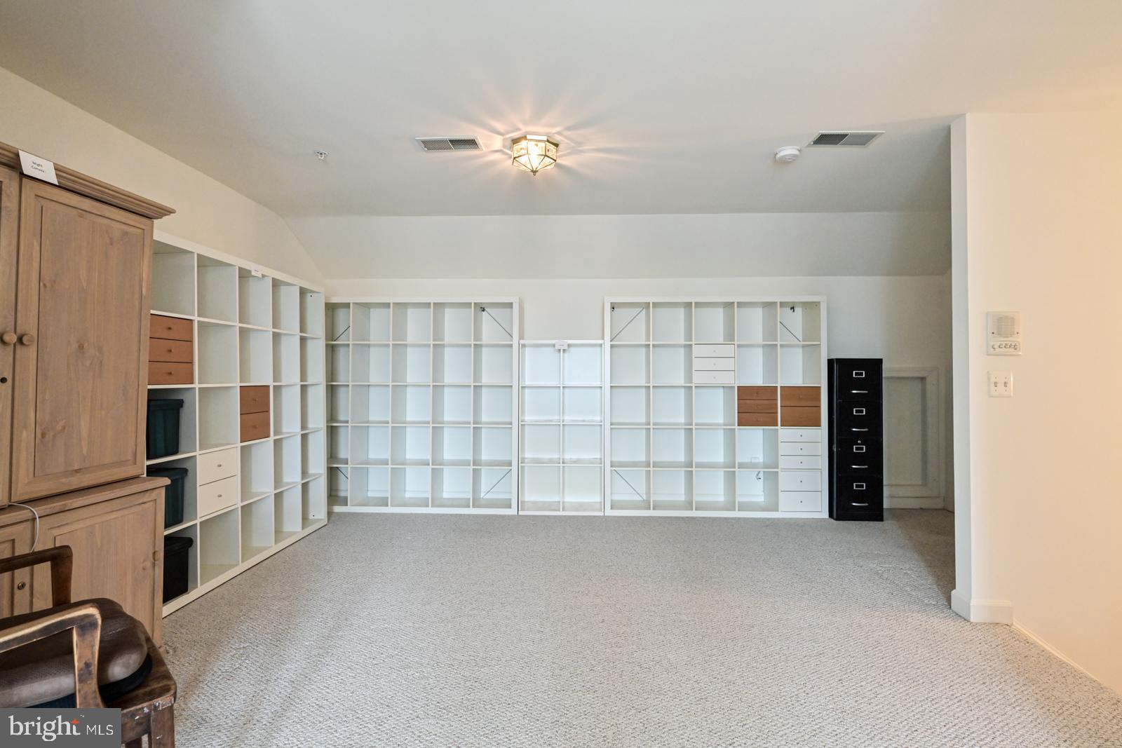 OLD TOWN GREENS - Residential