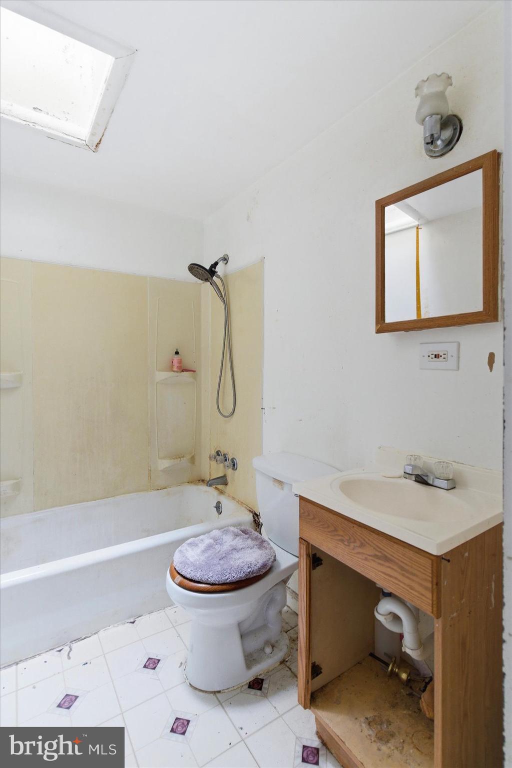 NORTH POINT VILLAGE - Residential