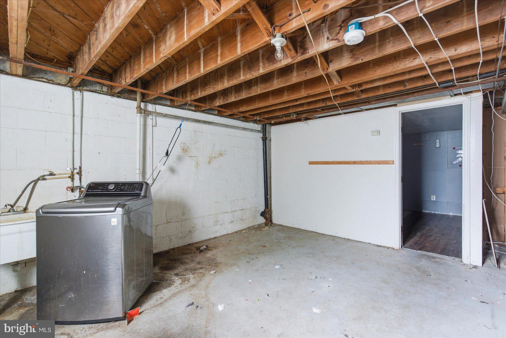 NORTH POINT VILLAGE - Residential