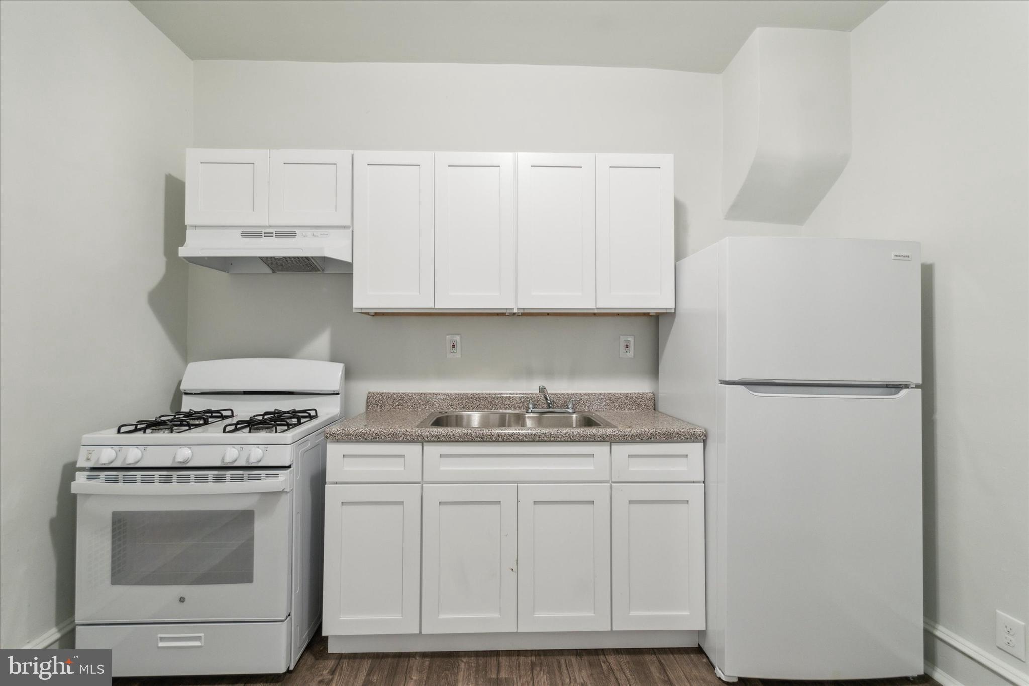 HARROWGATE - Residential