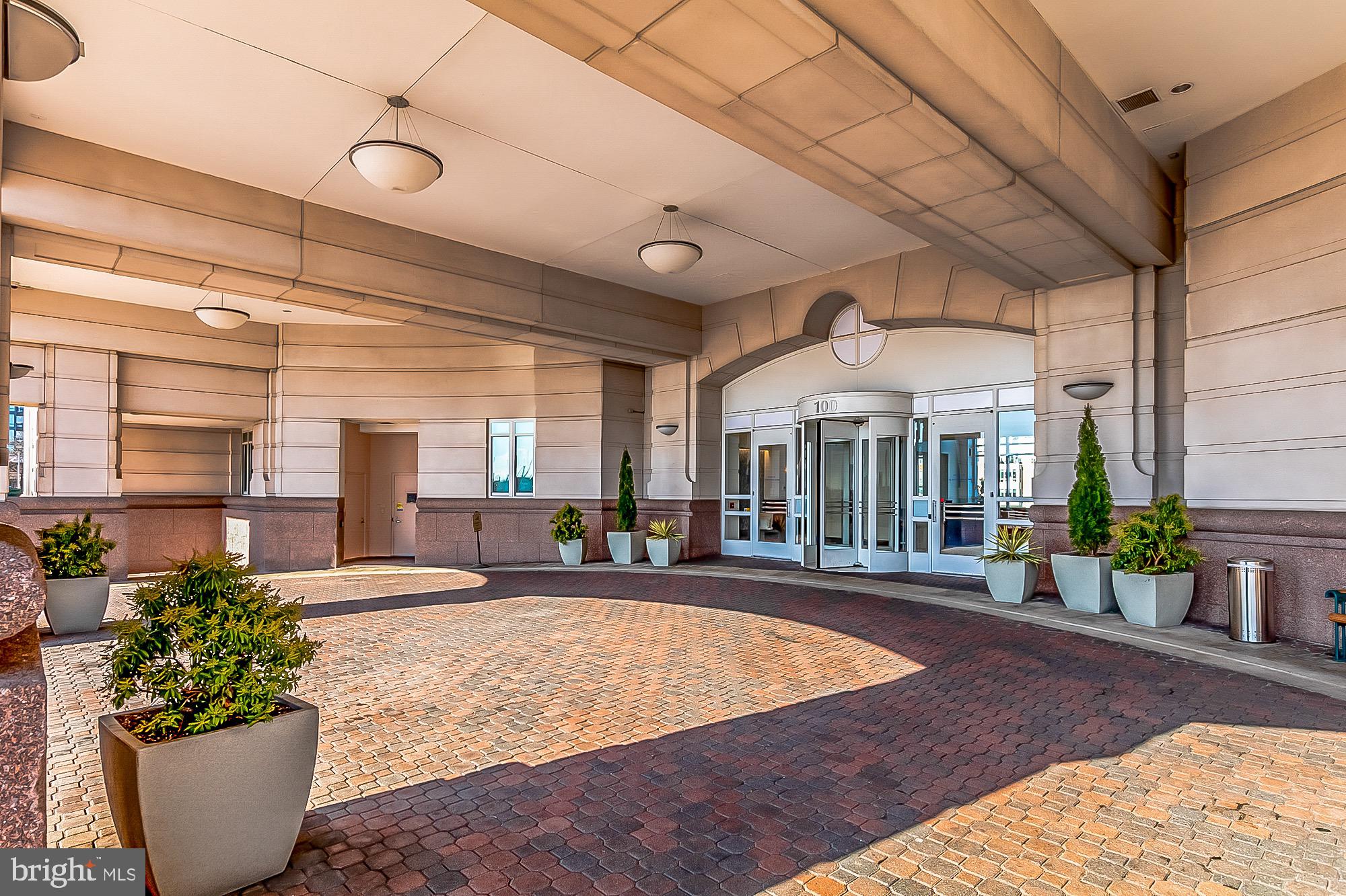 INNER HARBOR - Residential Lease