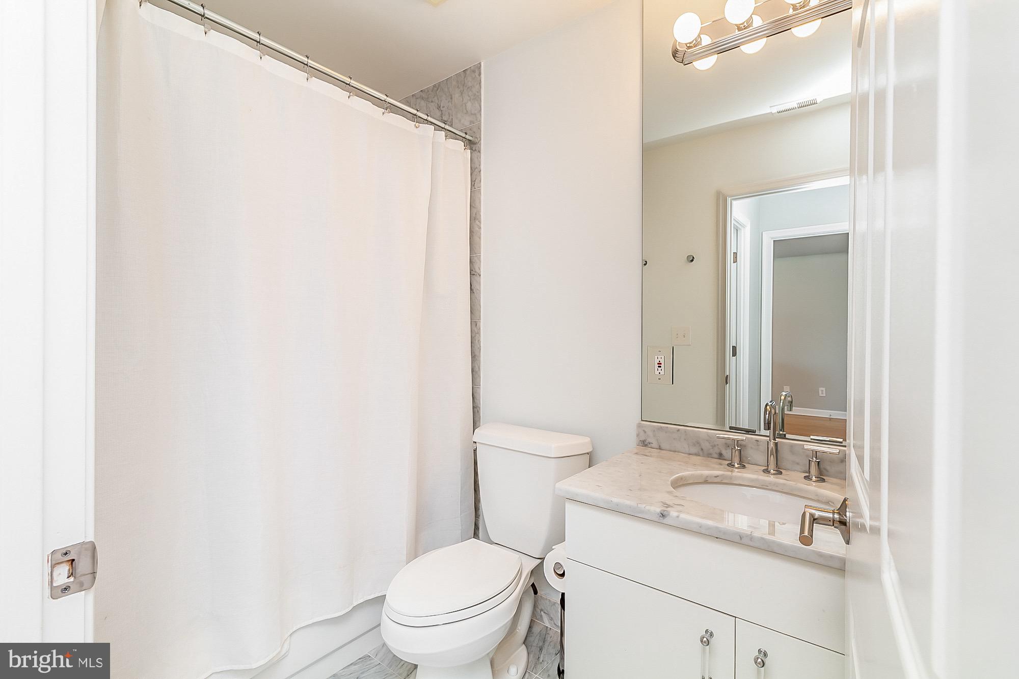 INNER HARBOR - Residential Lease