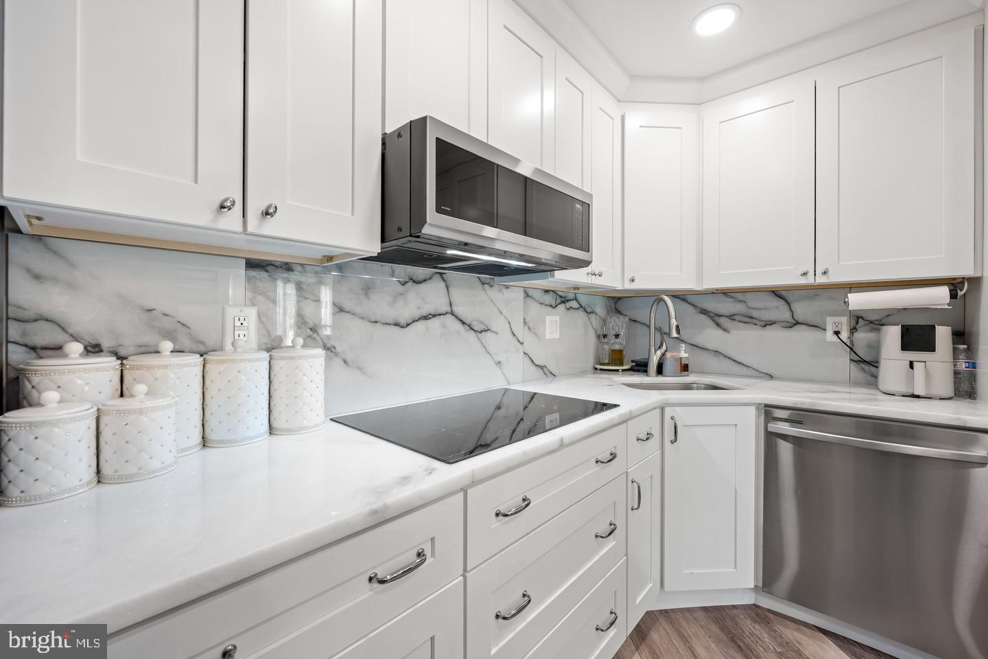 4268 MAPLE PATH CIRCLE 2