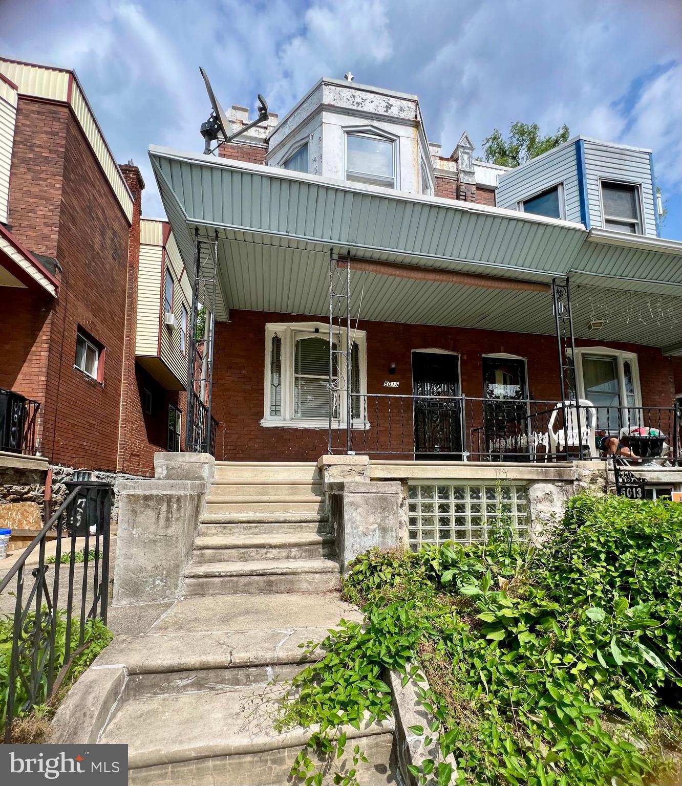 Attention Investors, Contractors, and Owner-Occupants. Whether you’re starting/adding to your investment portfolio or putting your own personal style into your new house, this 4 bedroom, 1 full bath (and 1 water closet) twin home has is a fantastic rehab opportunity with lots of potential! Cozy front porch, living room, dining room, kitchen, and water closet on the first level. 4 bedrooms and a full hall bath on the second. The unfinished daylight basement and fenced-in back yard w/ patio offer additional flexible living space. Conveniently located near public transportation & schools, and close to Center City. Don't miss out on this amazing opportunity, schedule your showing today!
