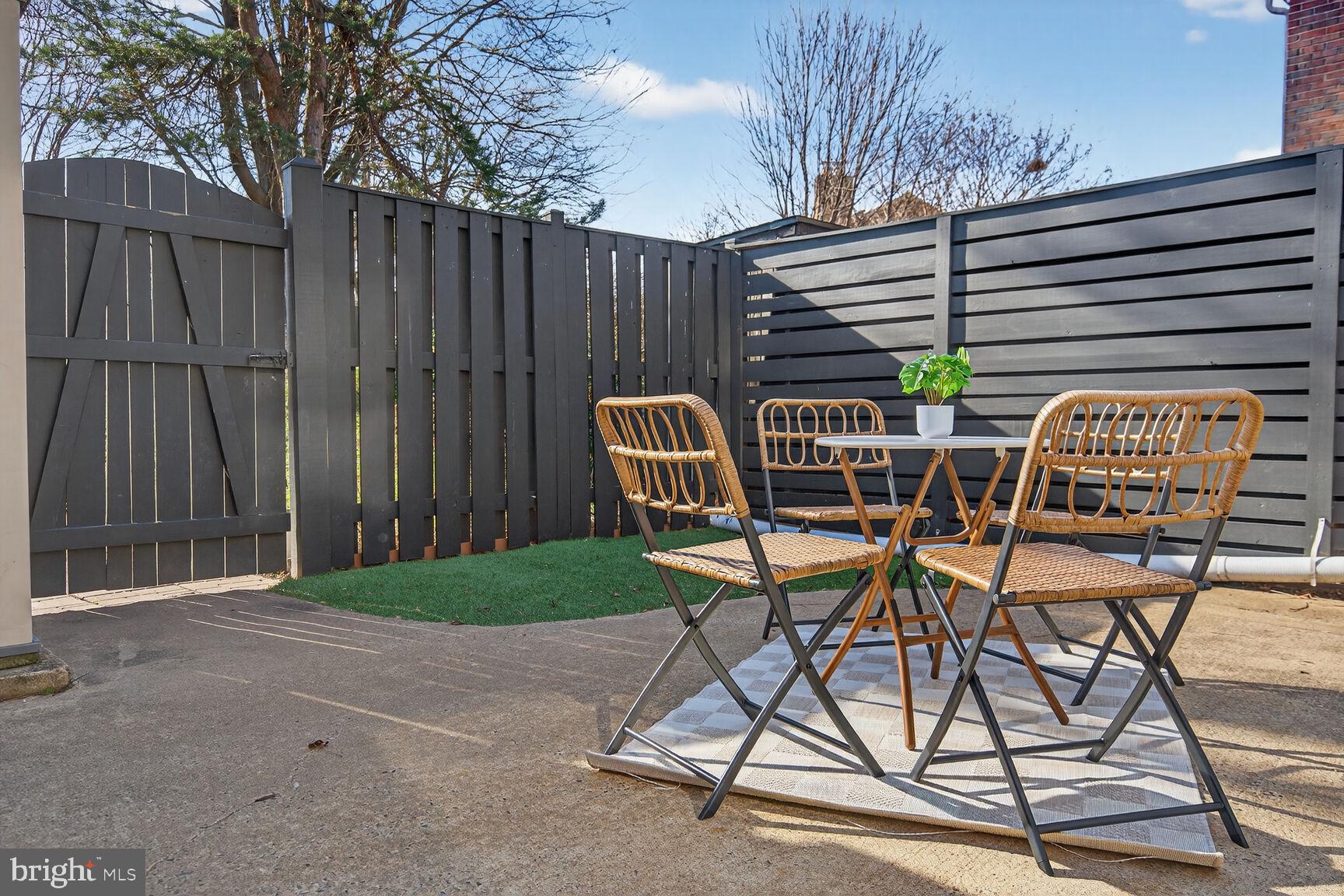 SPRINGFIELD VILLAGE - Residential