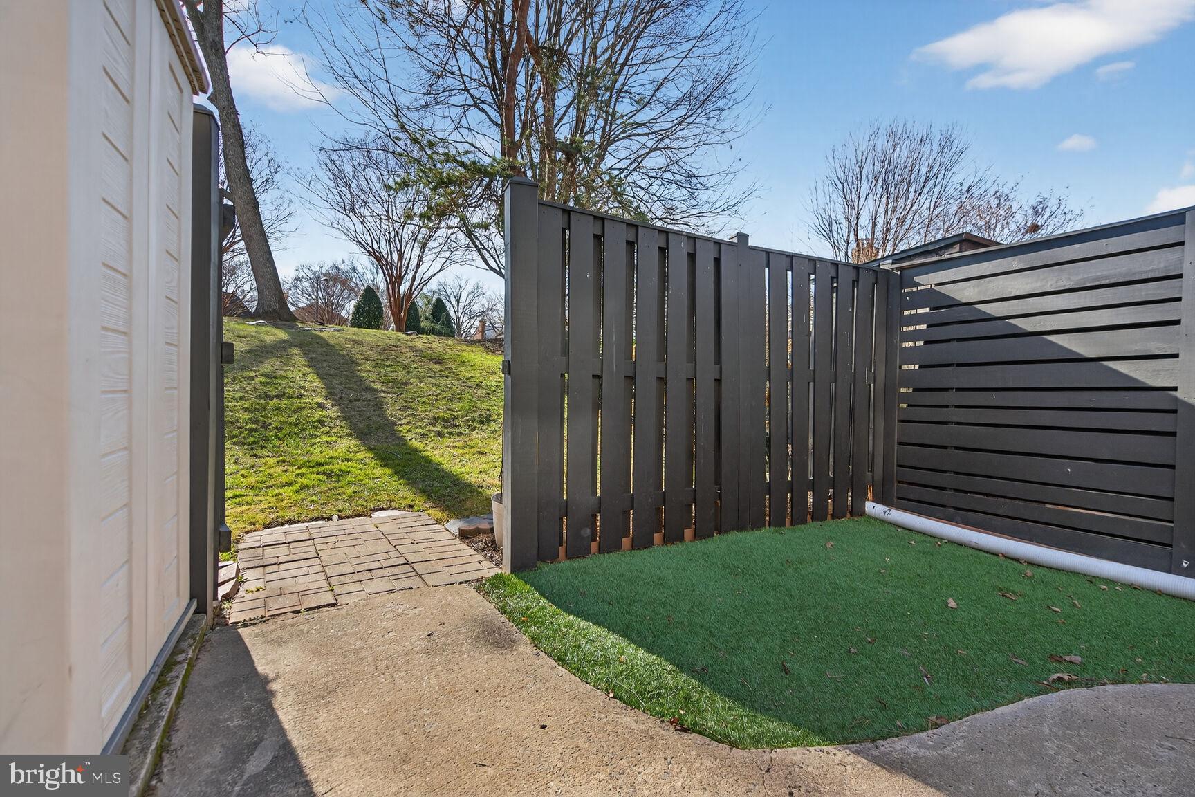 SPRINGFIELD VILLAGE - Residential