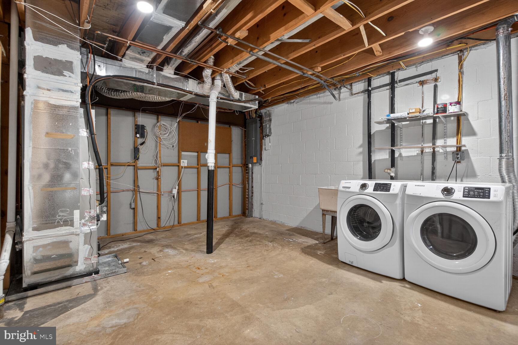 SPRINGFIELD VILLAGE - Residential