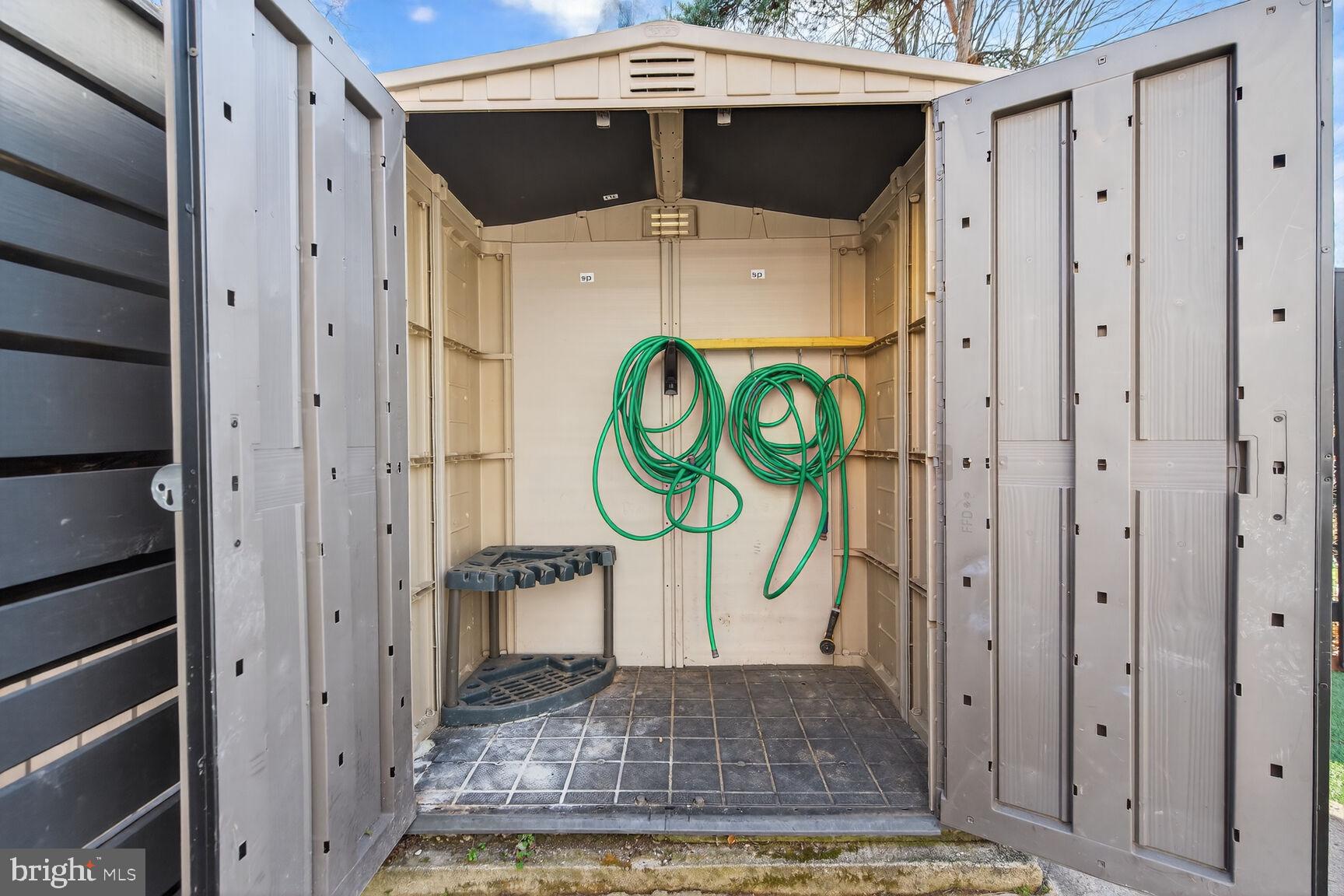 SPRINGFIELD VILLAGE - Residential