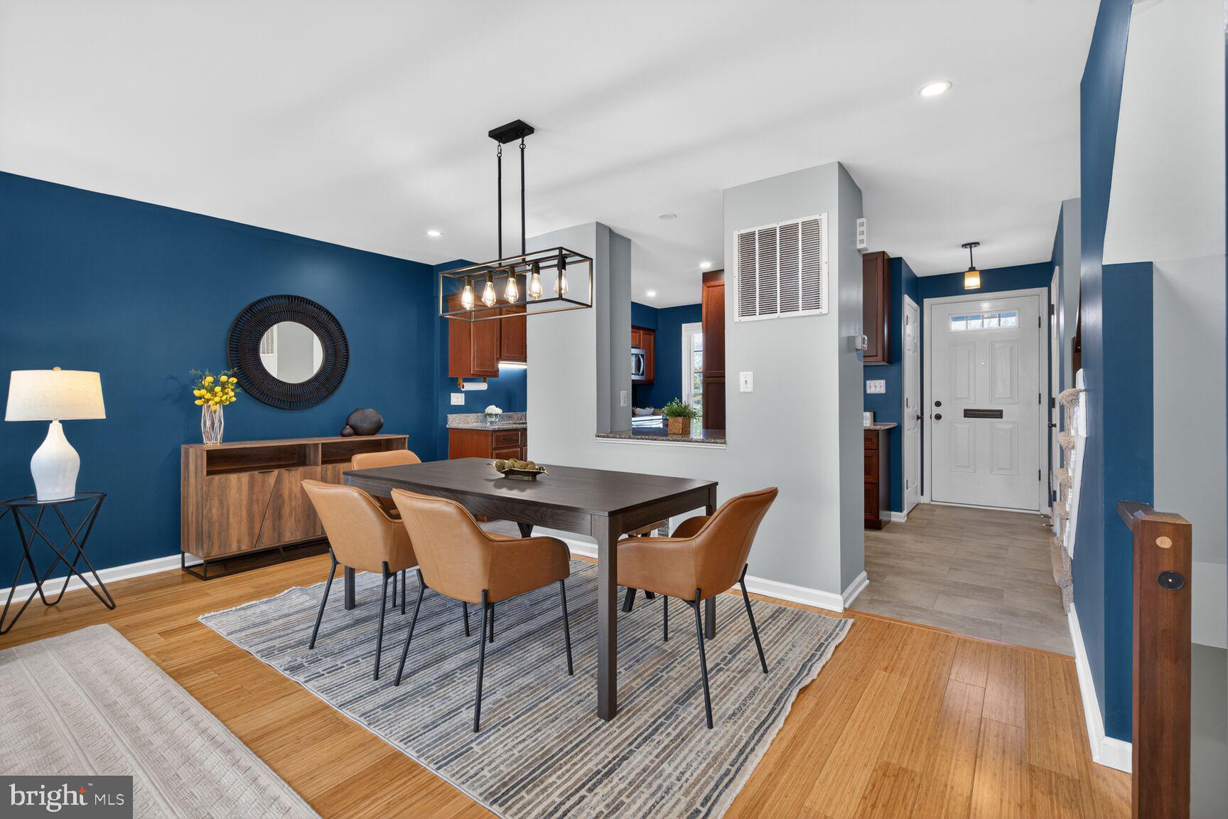 SPRINGFIELD VILLAGE - Residential