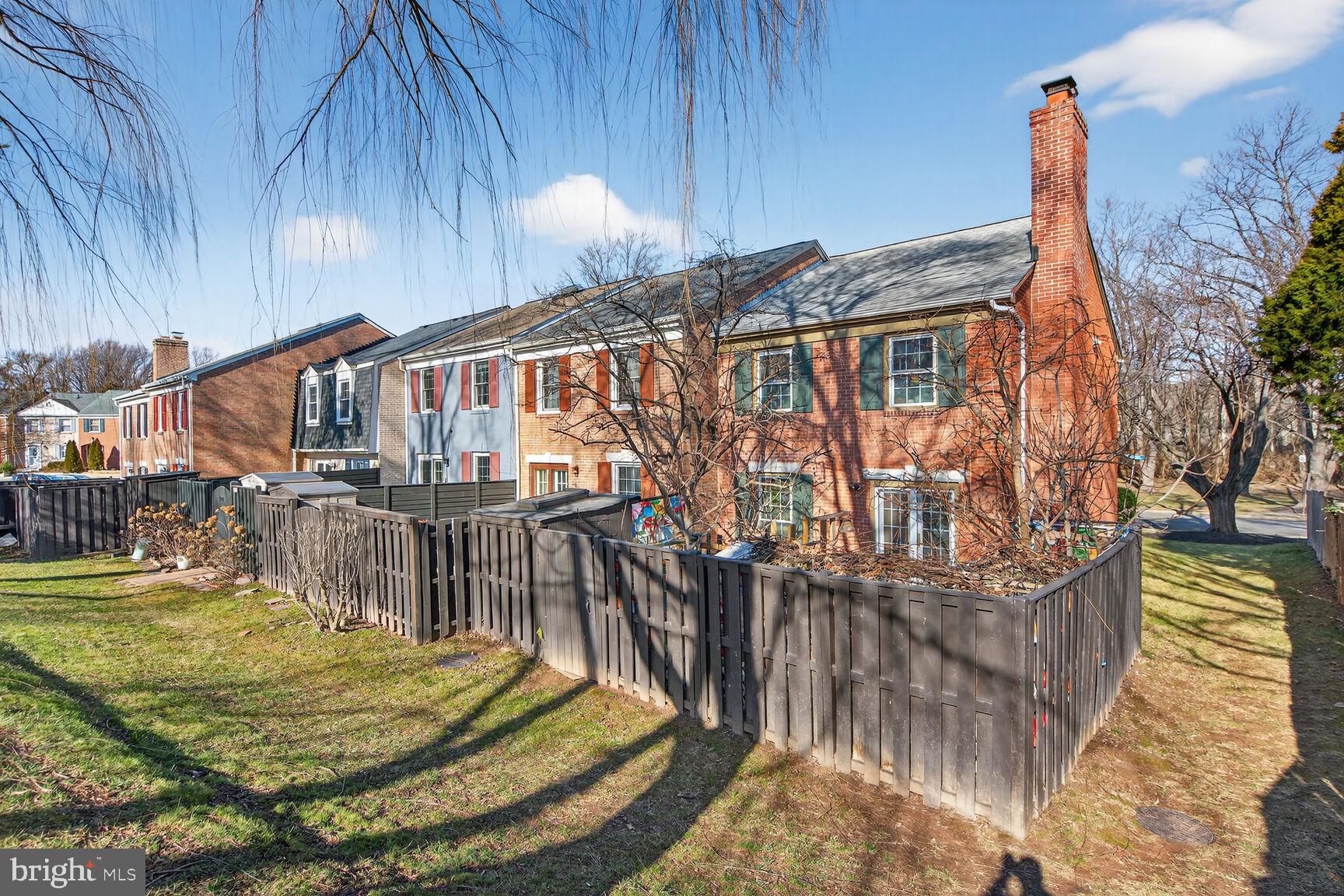 SPRINGFIELD VILLAGE - Residential