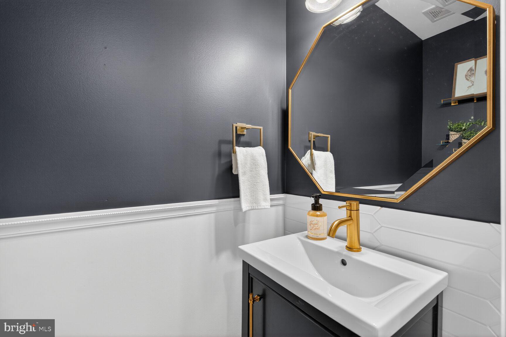 SPRINGFIELD VILLAGE - Residential