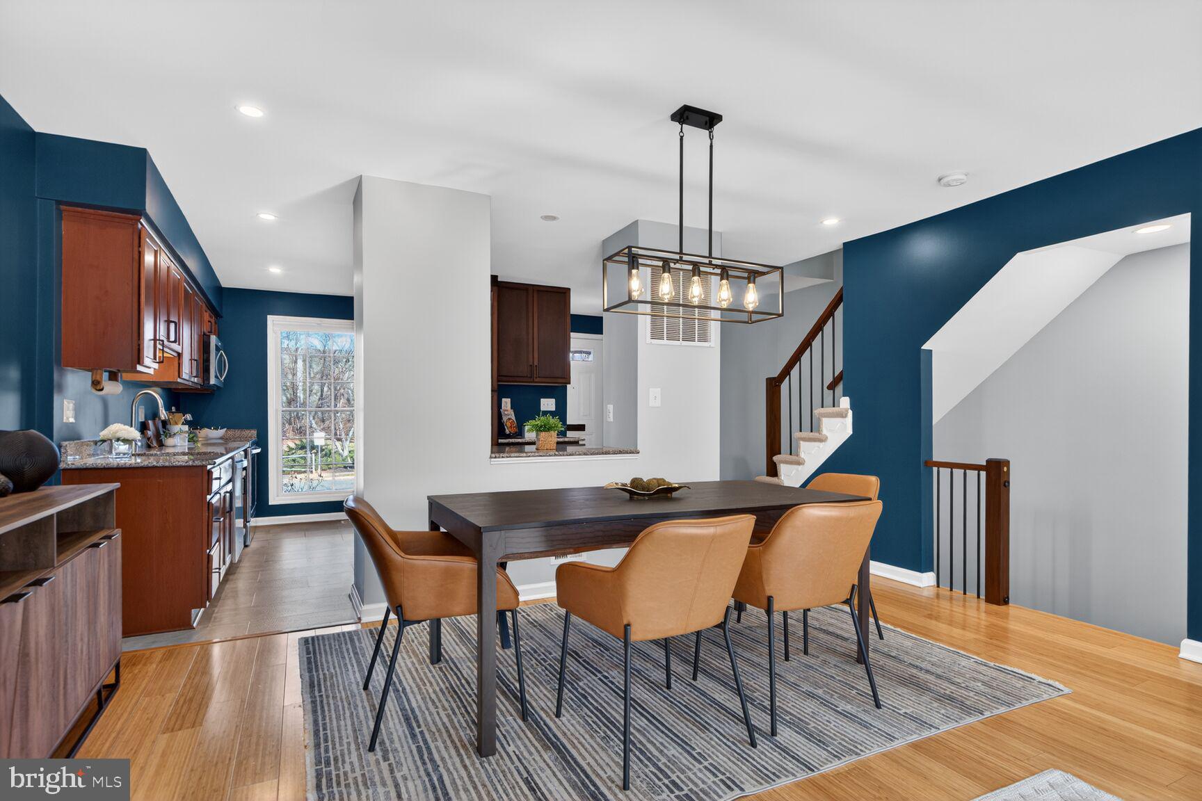 SPRINGFIELD VILLAGE - Residential