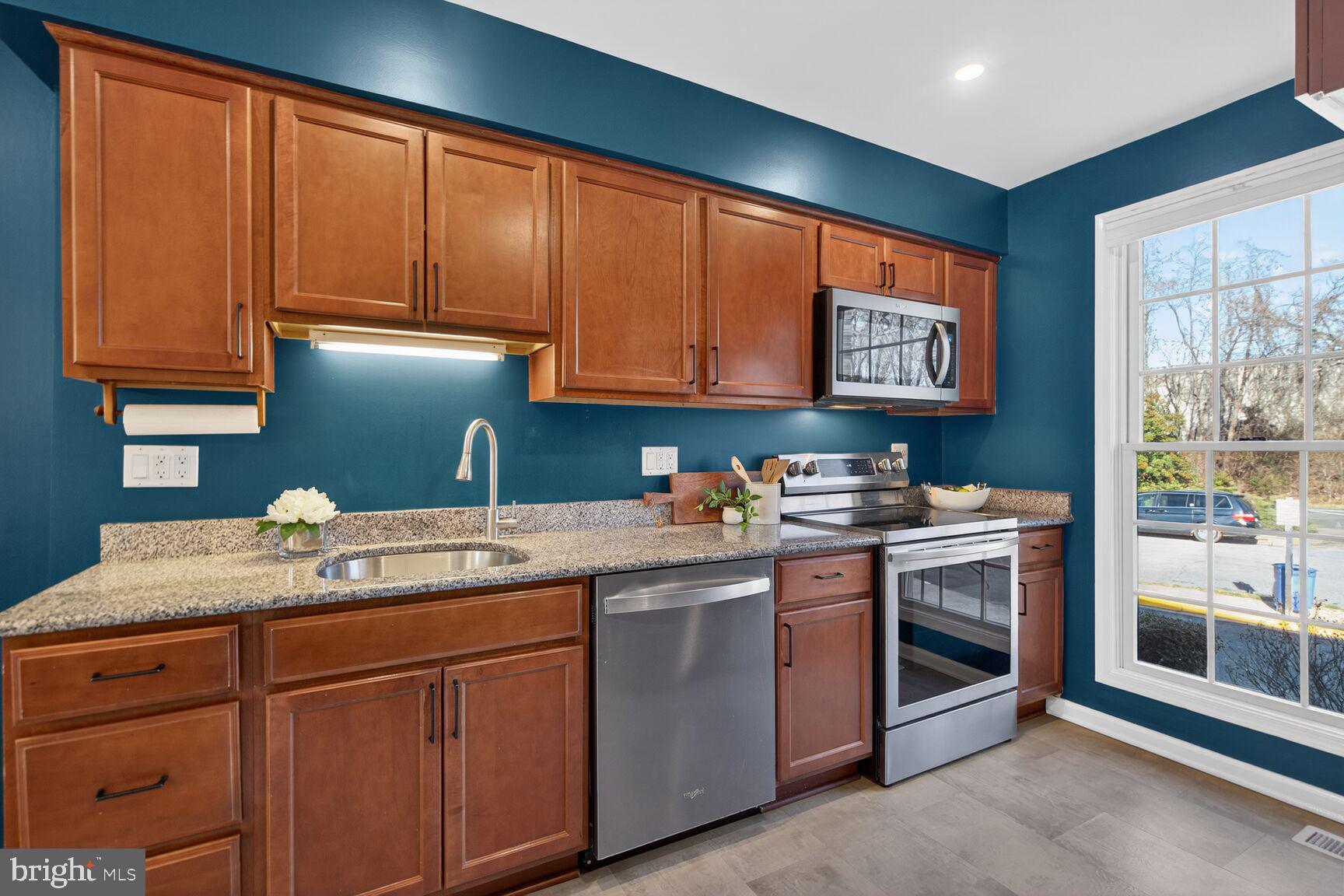 SPRINGFIELD VILLAGE - Residential