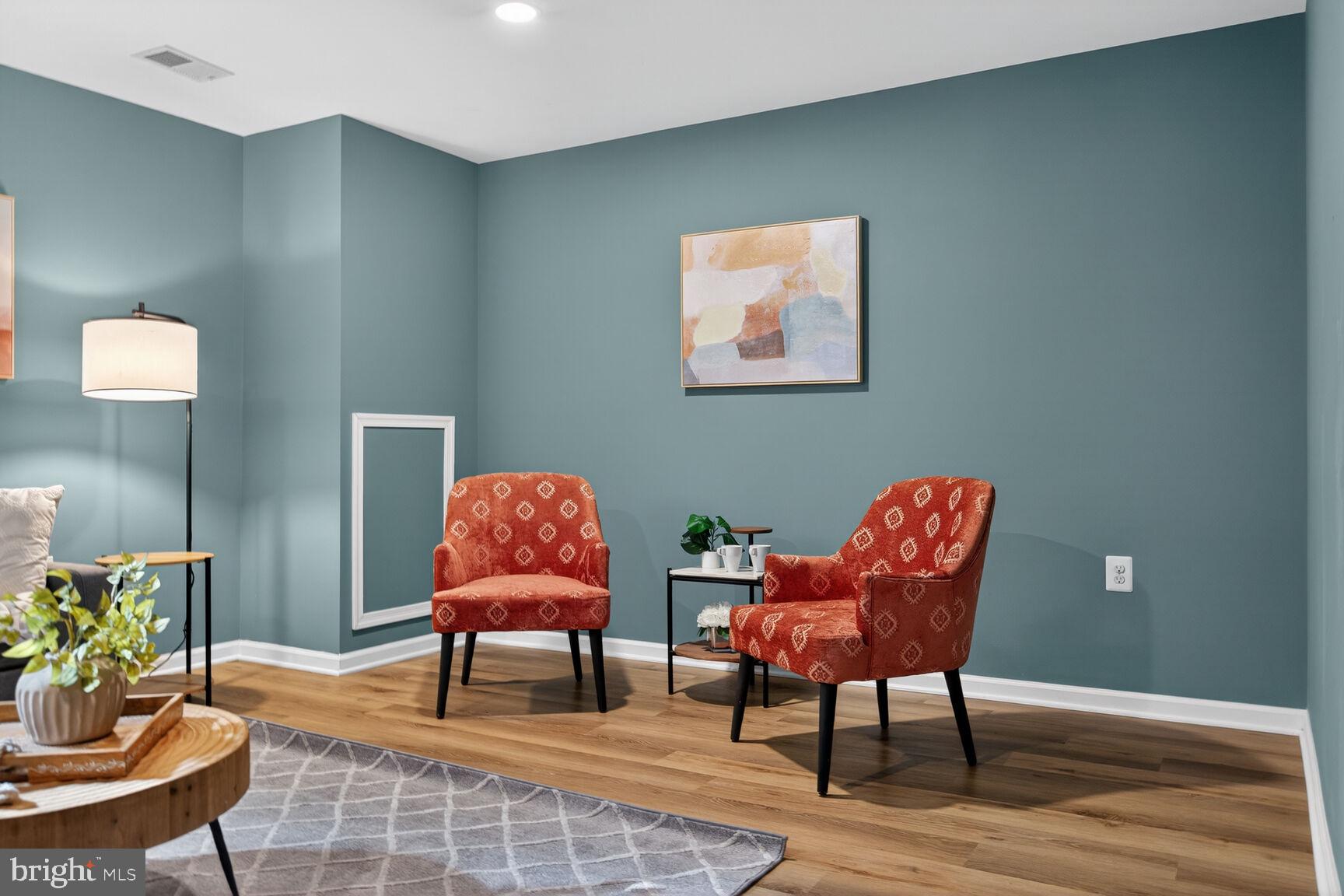 SPRINGFIELD VILLAGE - Residential