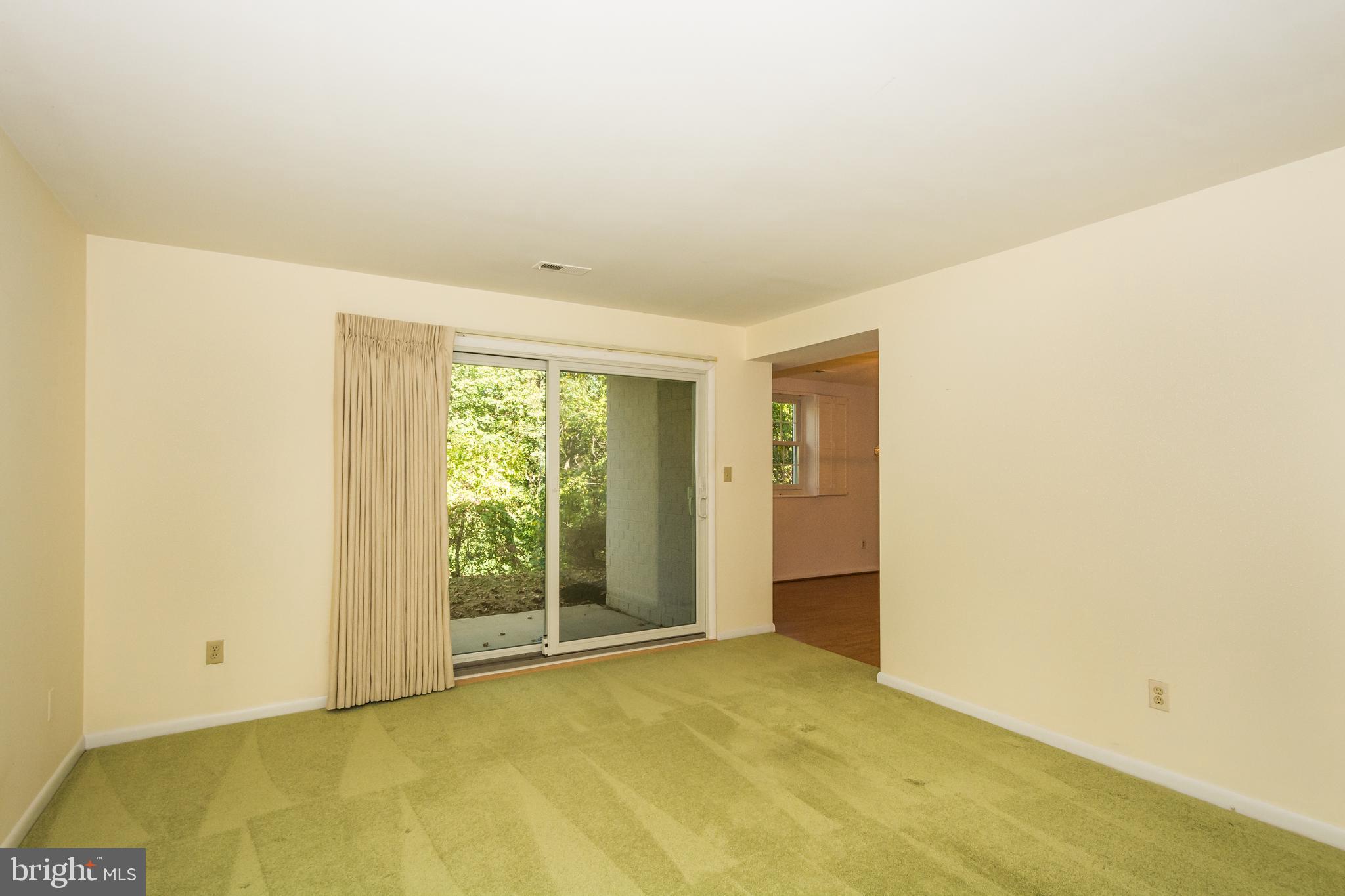 STAPLETON COURT GARDEN - Residential