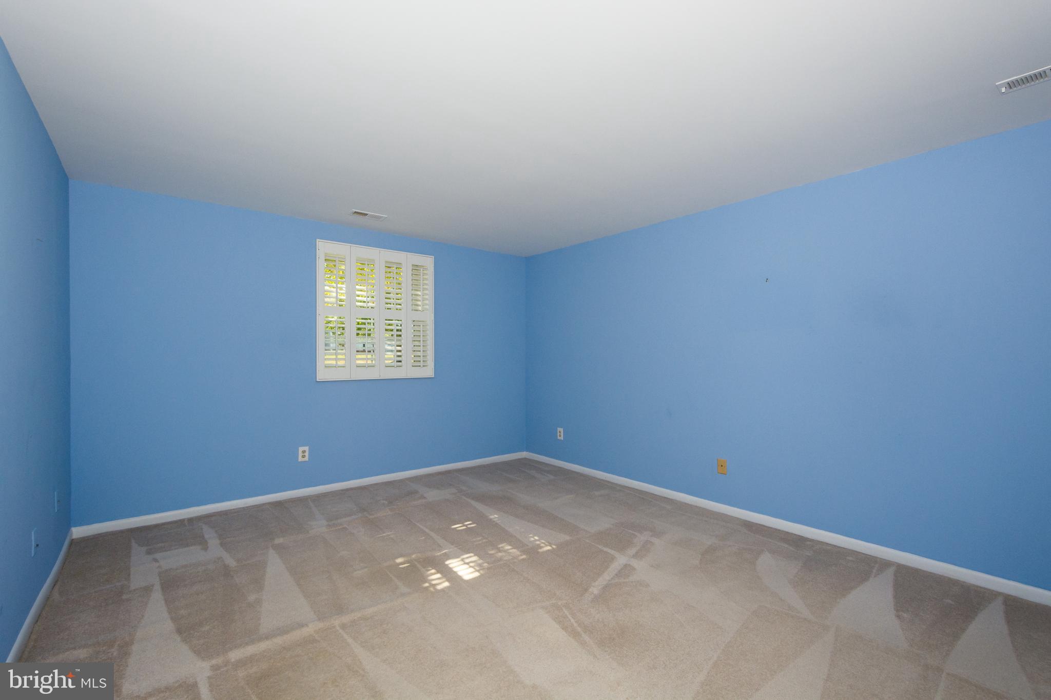 STAPLETON COURT GARDEN - Residential