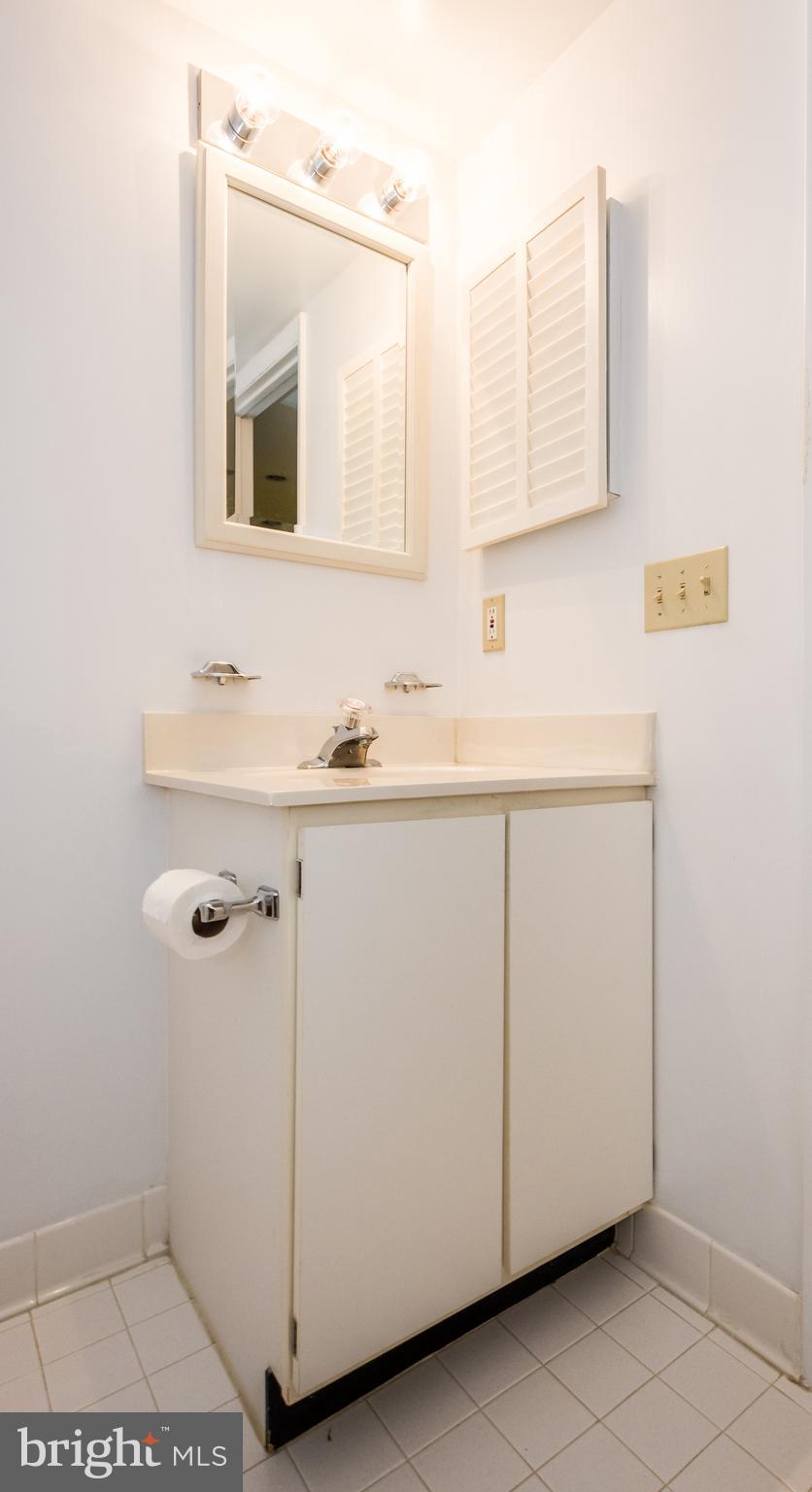 STAPLETON COURT GARDEN - Residential