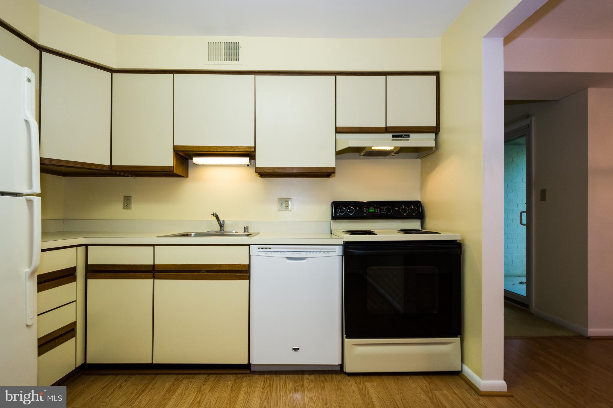 STAPLETON COURT GARDEN - Residential