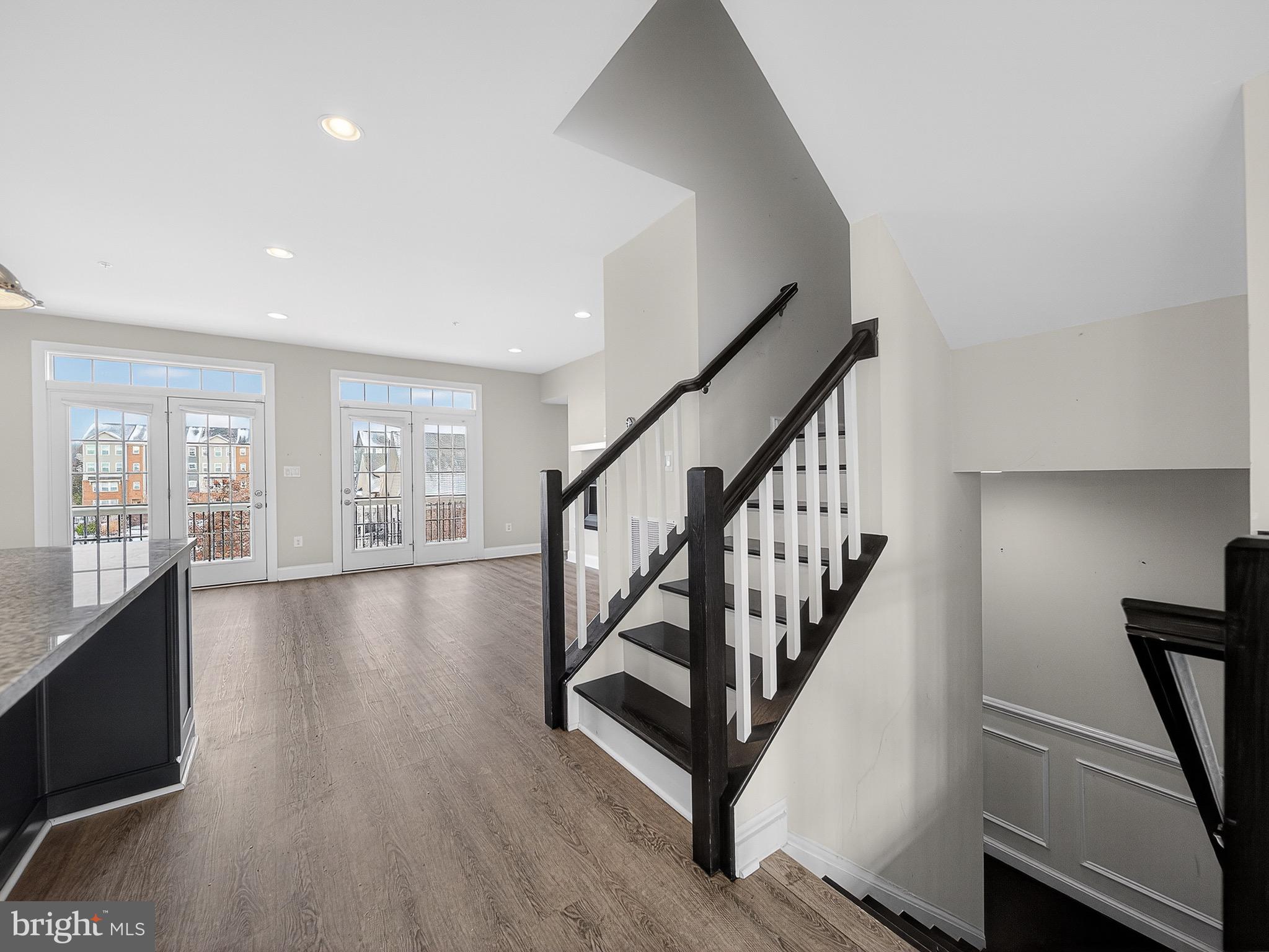 PARKSIDE - Residential