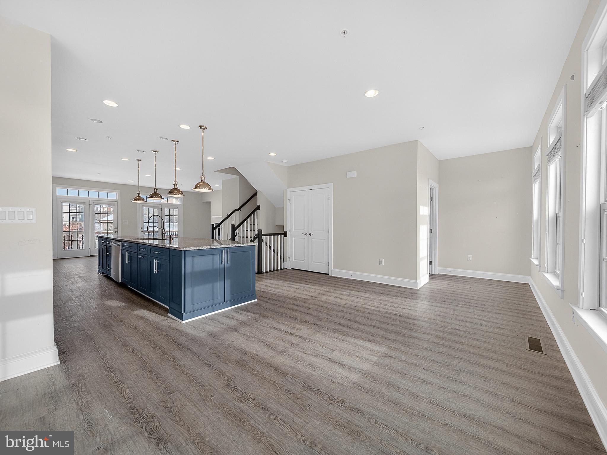 PARKSIDE - Residential