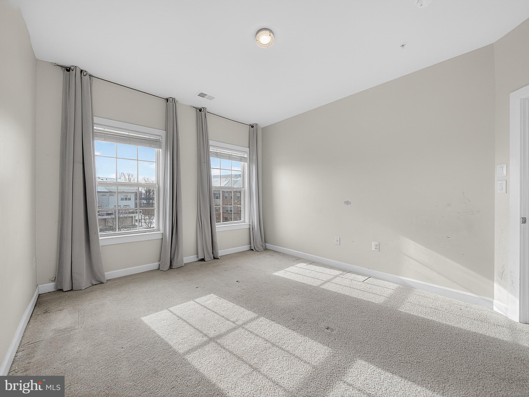 PARKSIDE - Residential