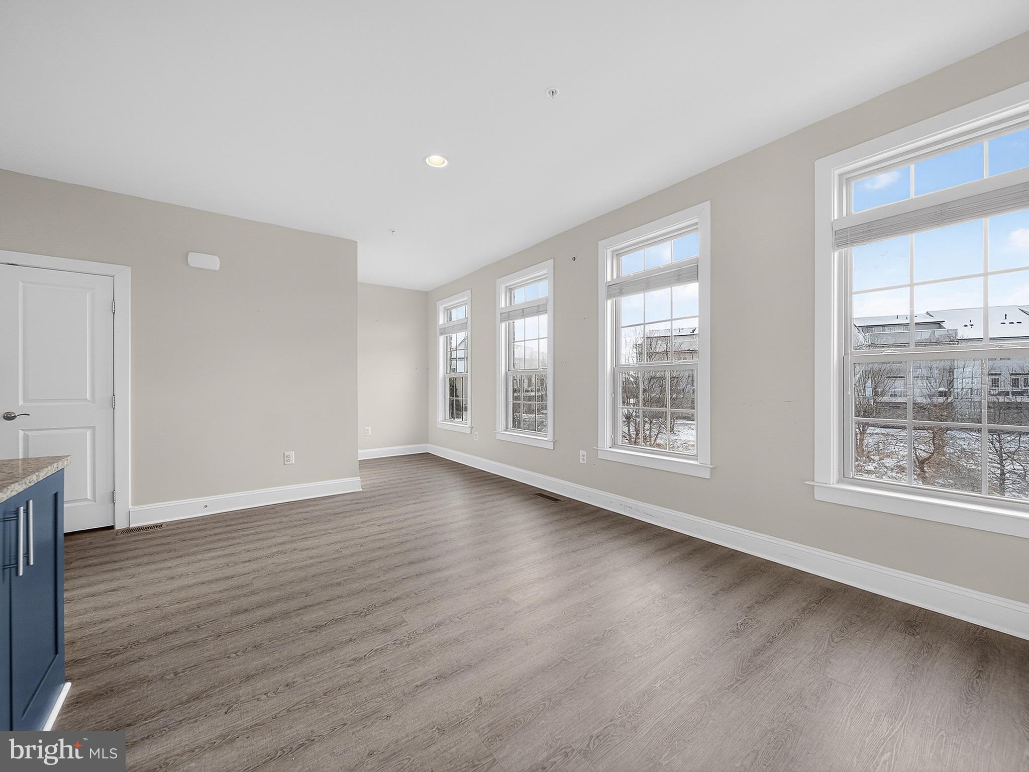 PARKSIDE - Residential